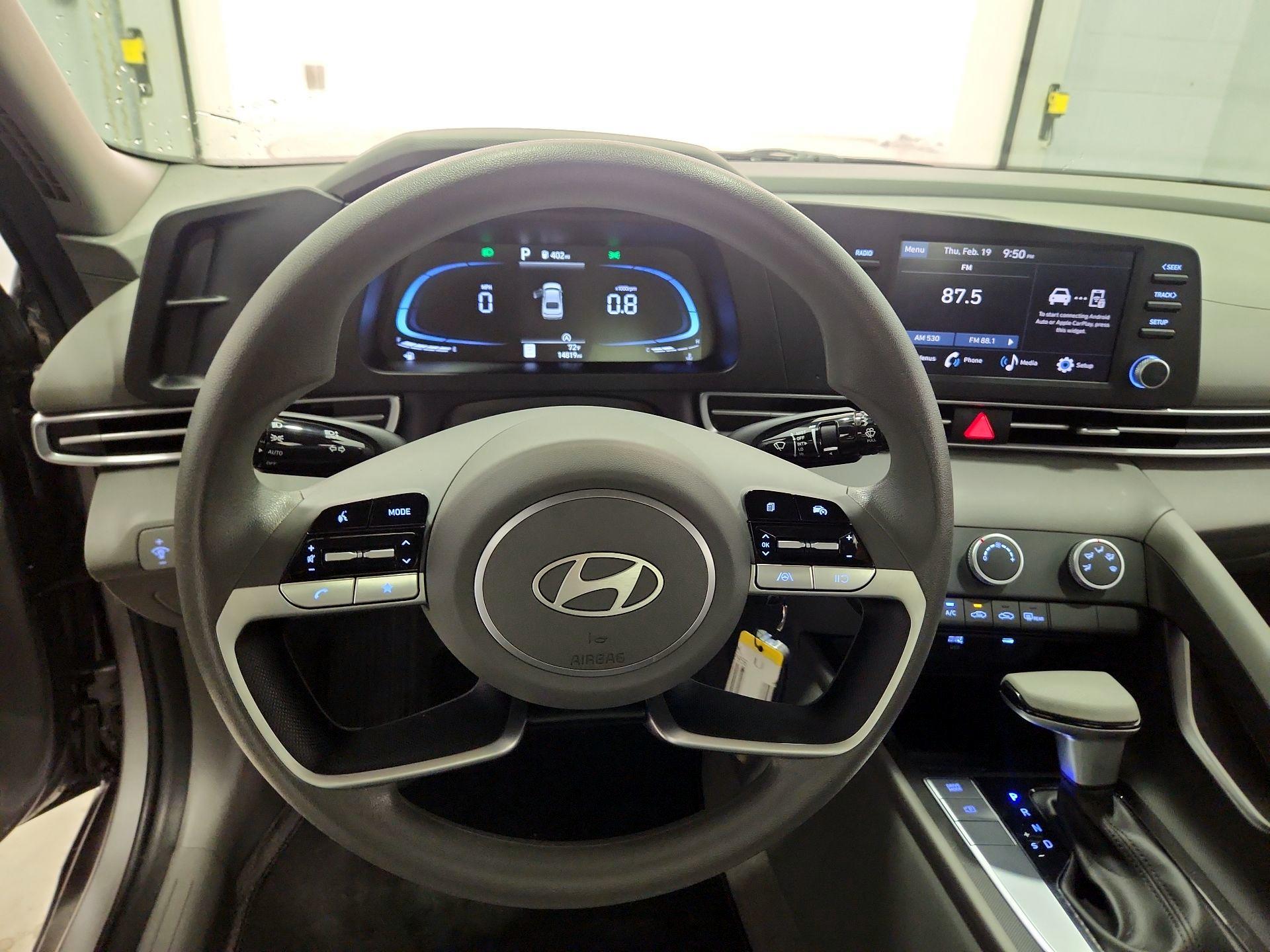 Thumbnail: 2024 Hyundai Elantra - 10