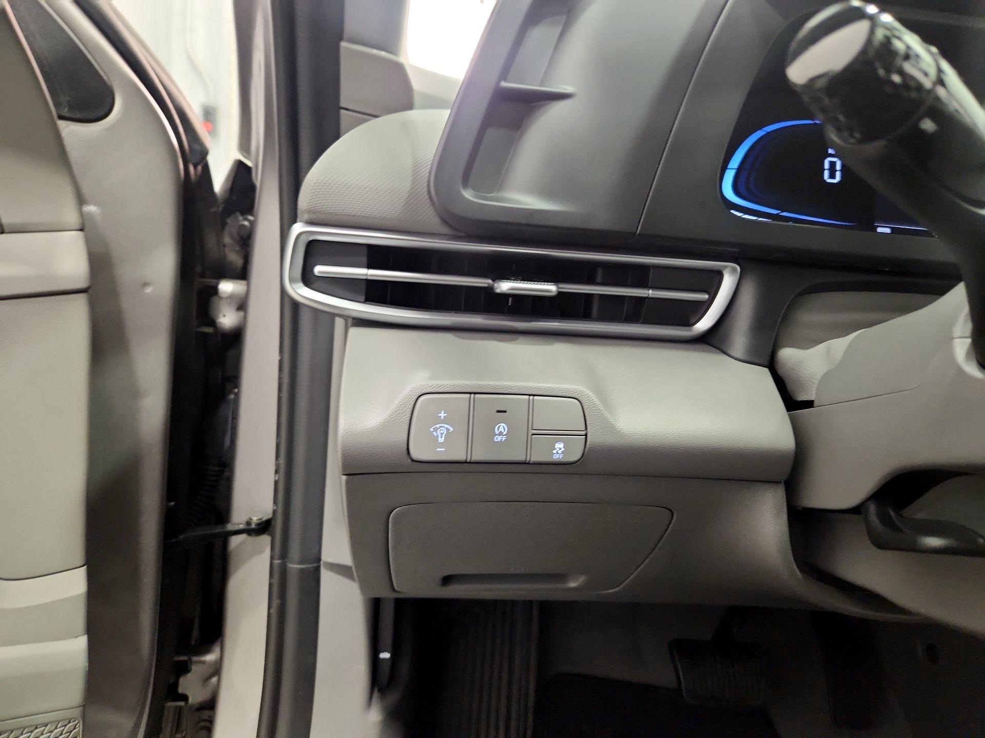 Thumbnail: 2024 Hyundai Elantra - 13