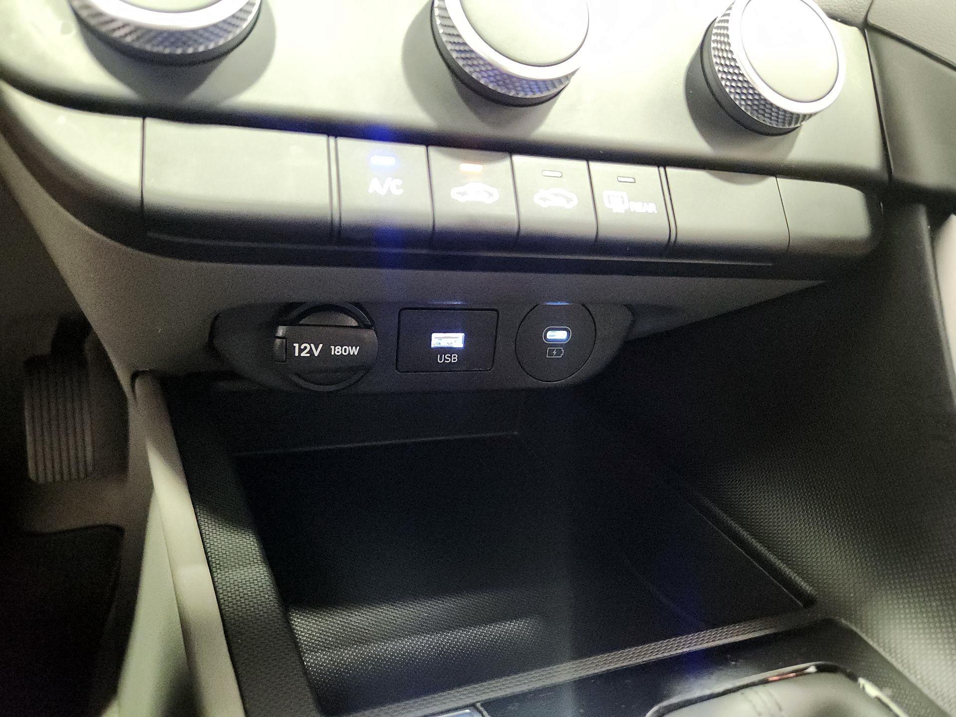 Thumbnail: 2024 Hyundai Elantra - 18