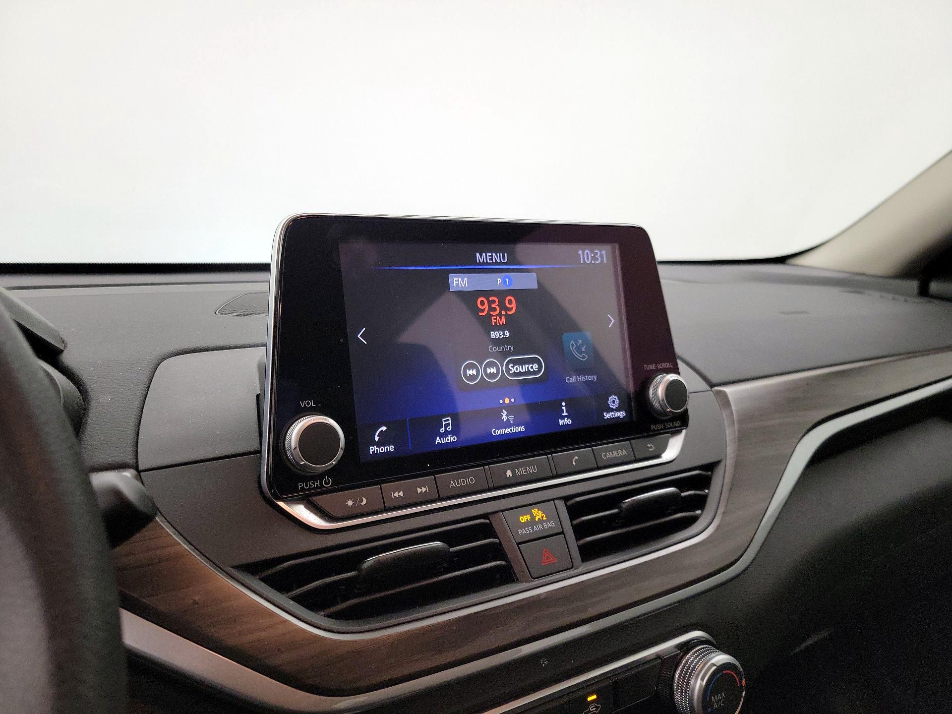 Thumbnail: 2023 Nissan Altima - 15