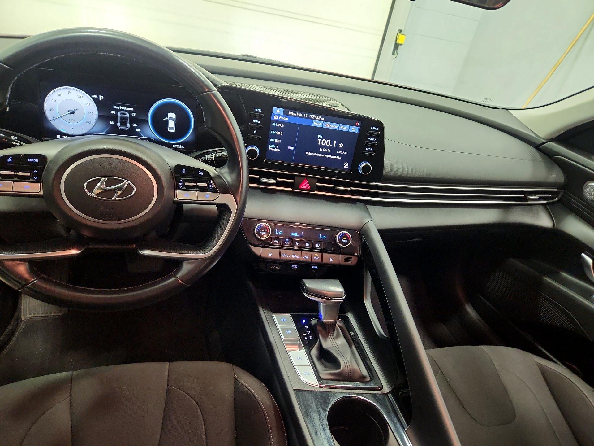 Thumbnail: 2022 Hyundai Elantra - 9