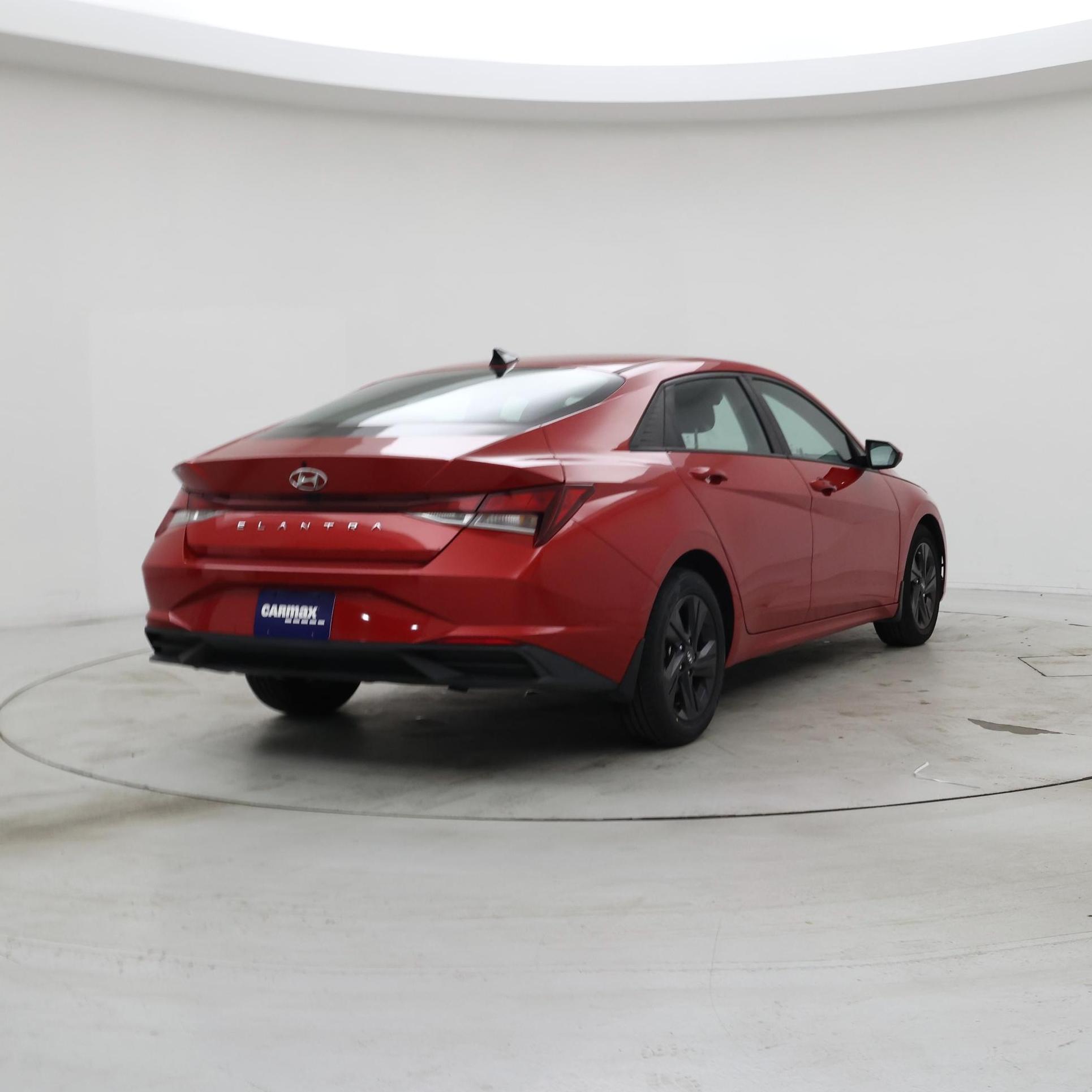 Thumbnail: 2022 Hyundai Elantra - 8