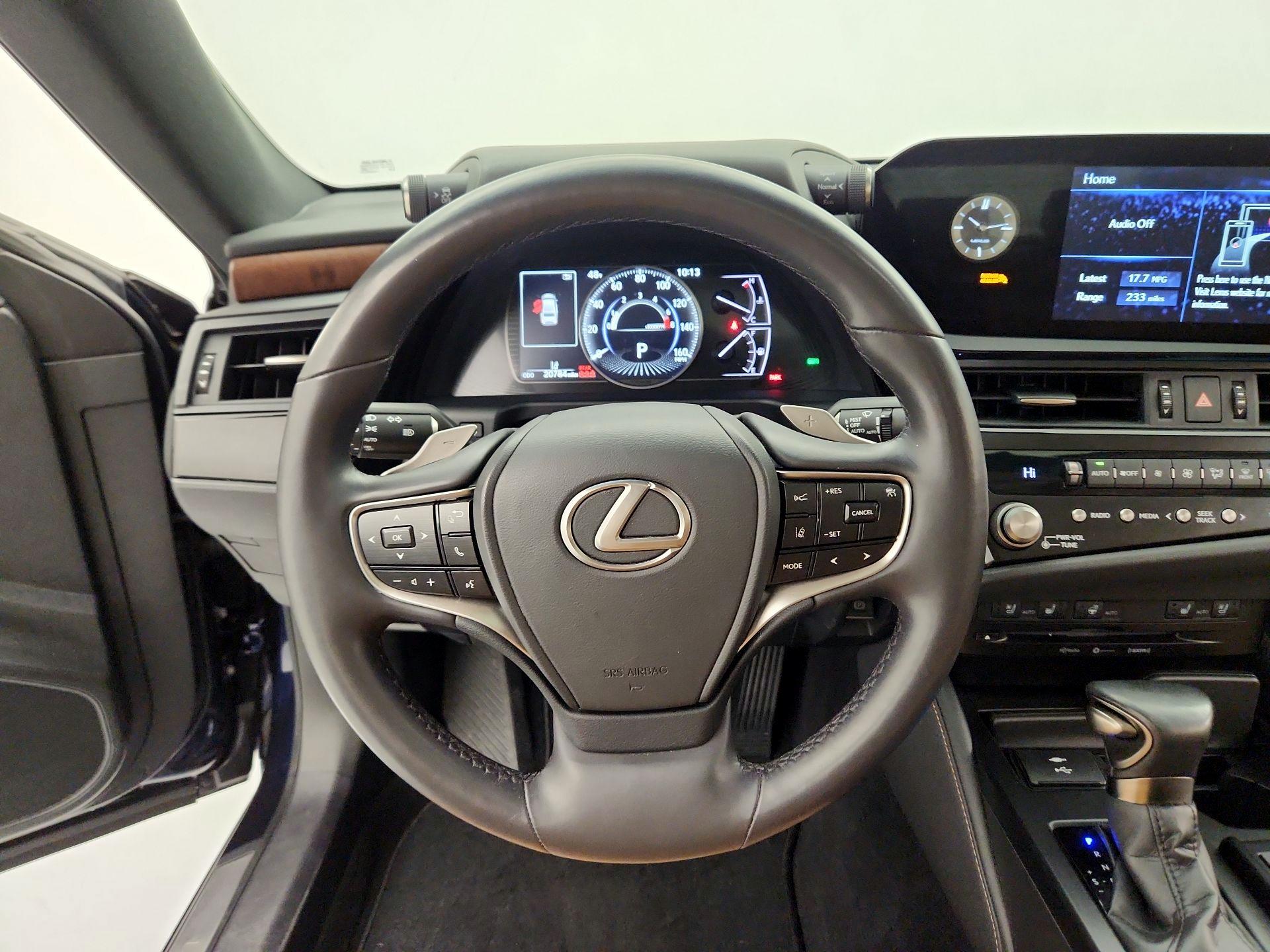 Thumbnail: 2022 Lexus ES - 10