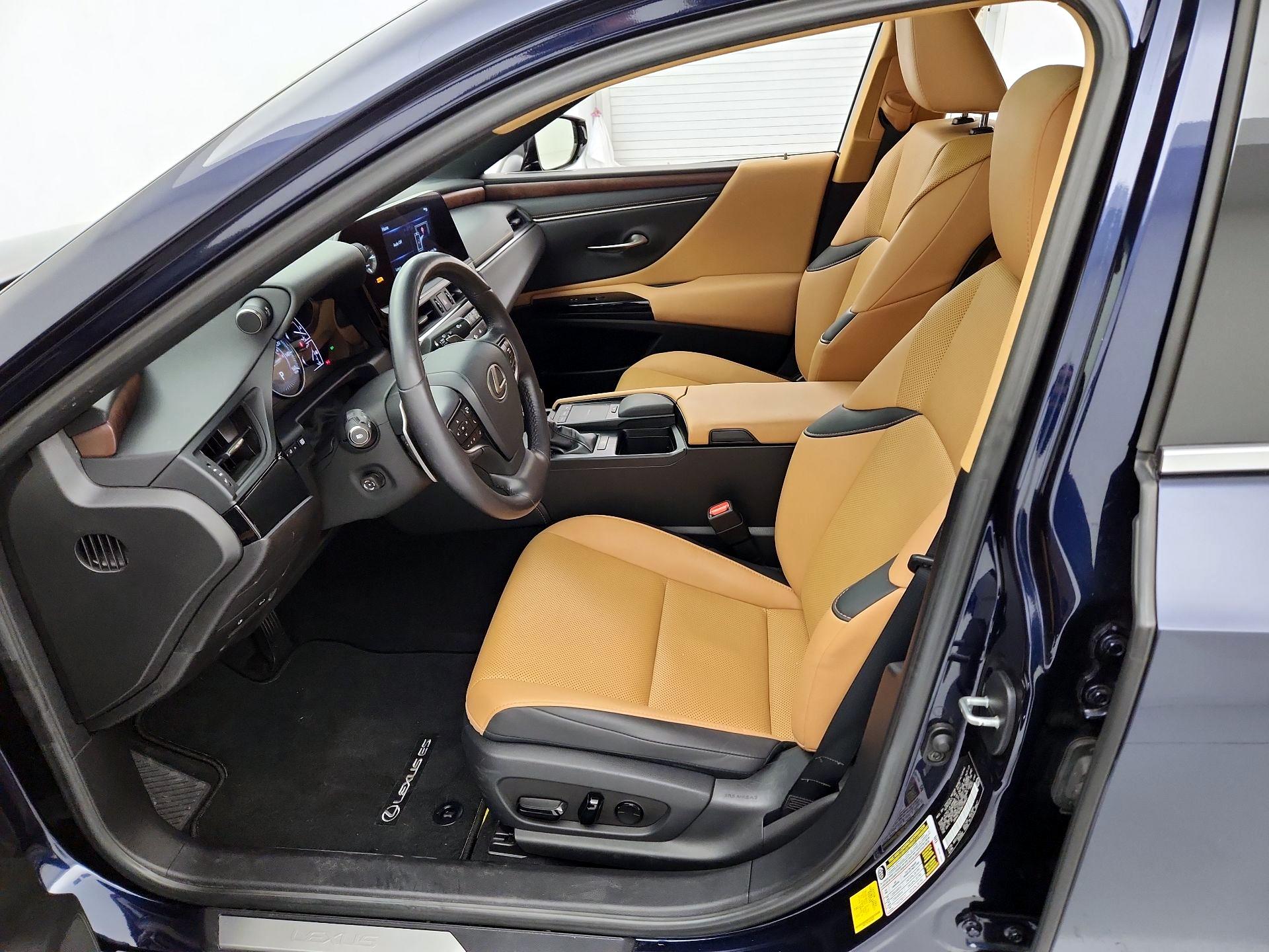 Thumbnail: 2022 Lexus ES - 11