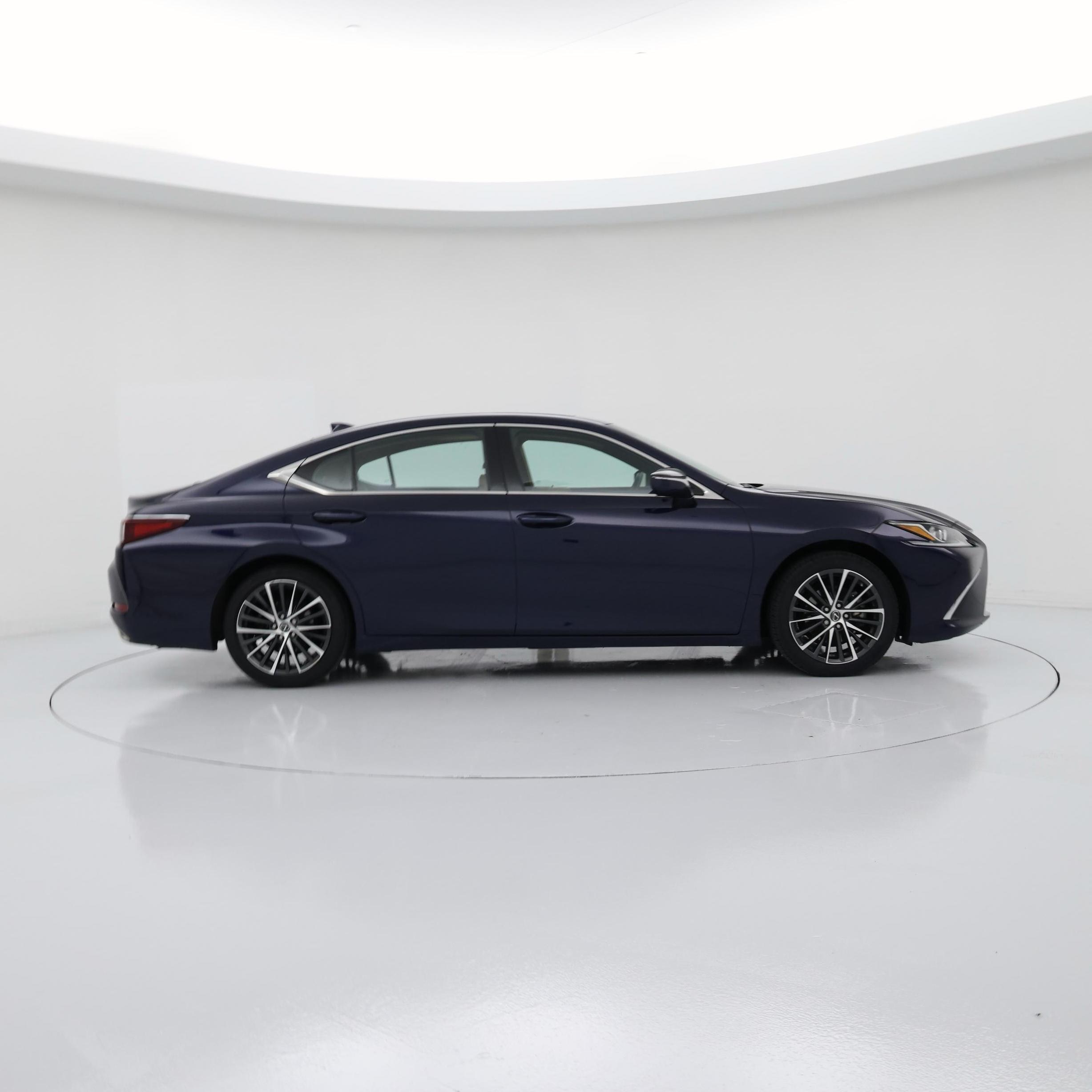 Thumbnail: 2022 Lexus ES - 7