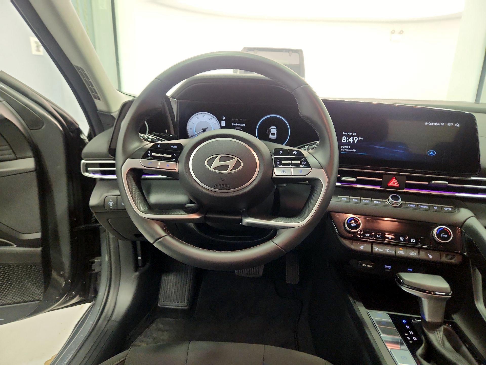 Thumbnail: 2025 Hyundai Elantra - 10