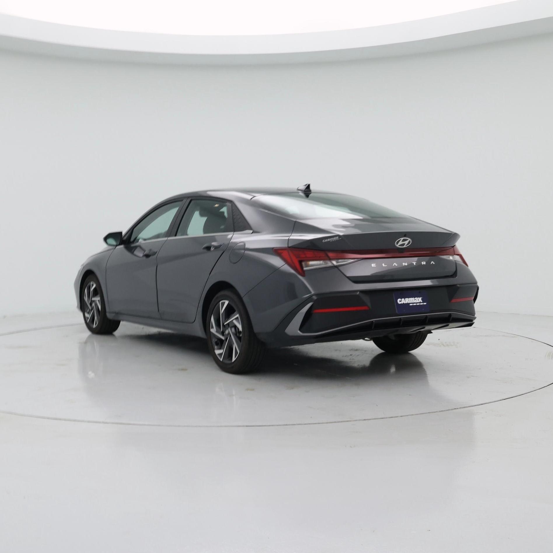 Thumbnail: 2025 Hyundai Elantra - 2