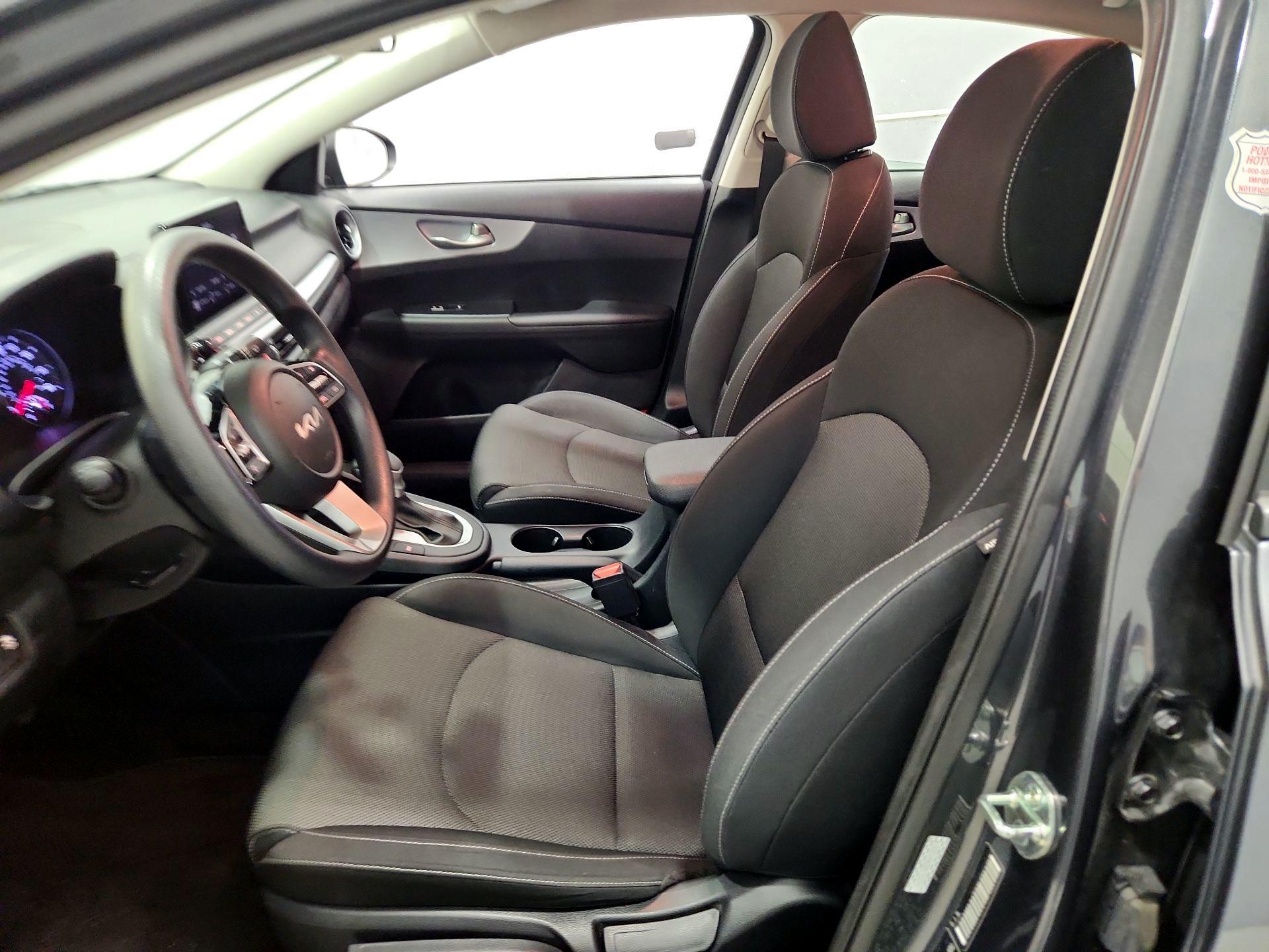 Thumbnail: 2024 Kia Forte - 11