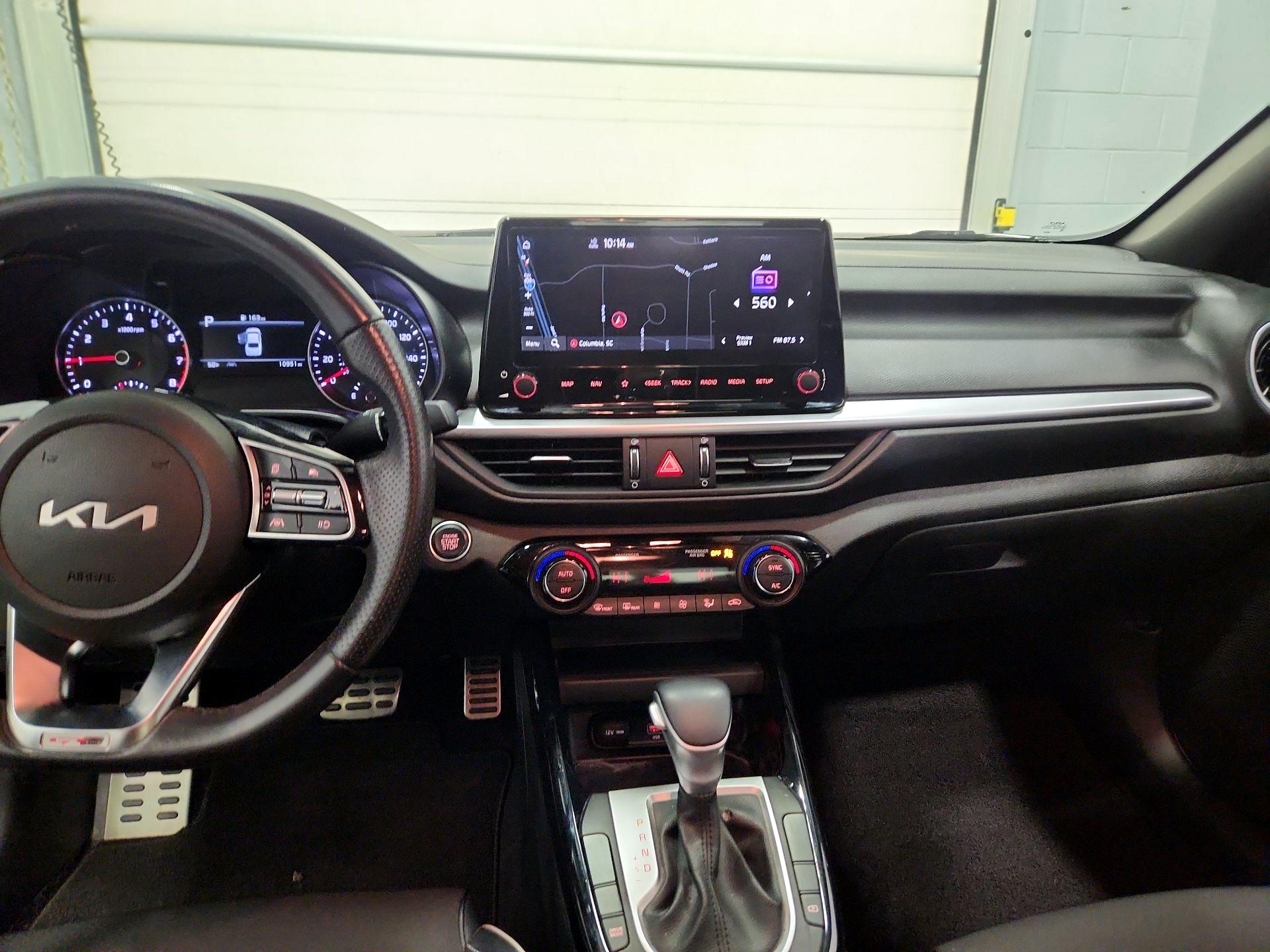 Thumbnail: 2023 Kia Forte - 9