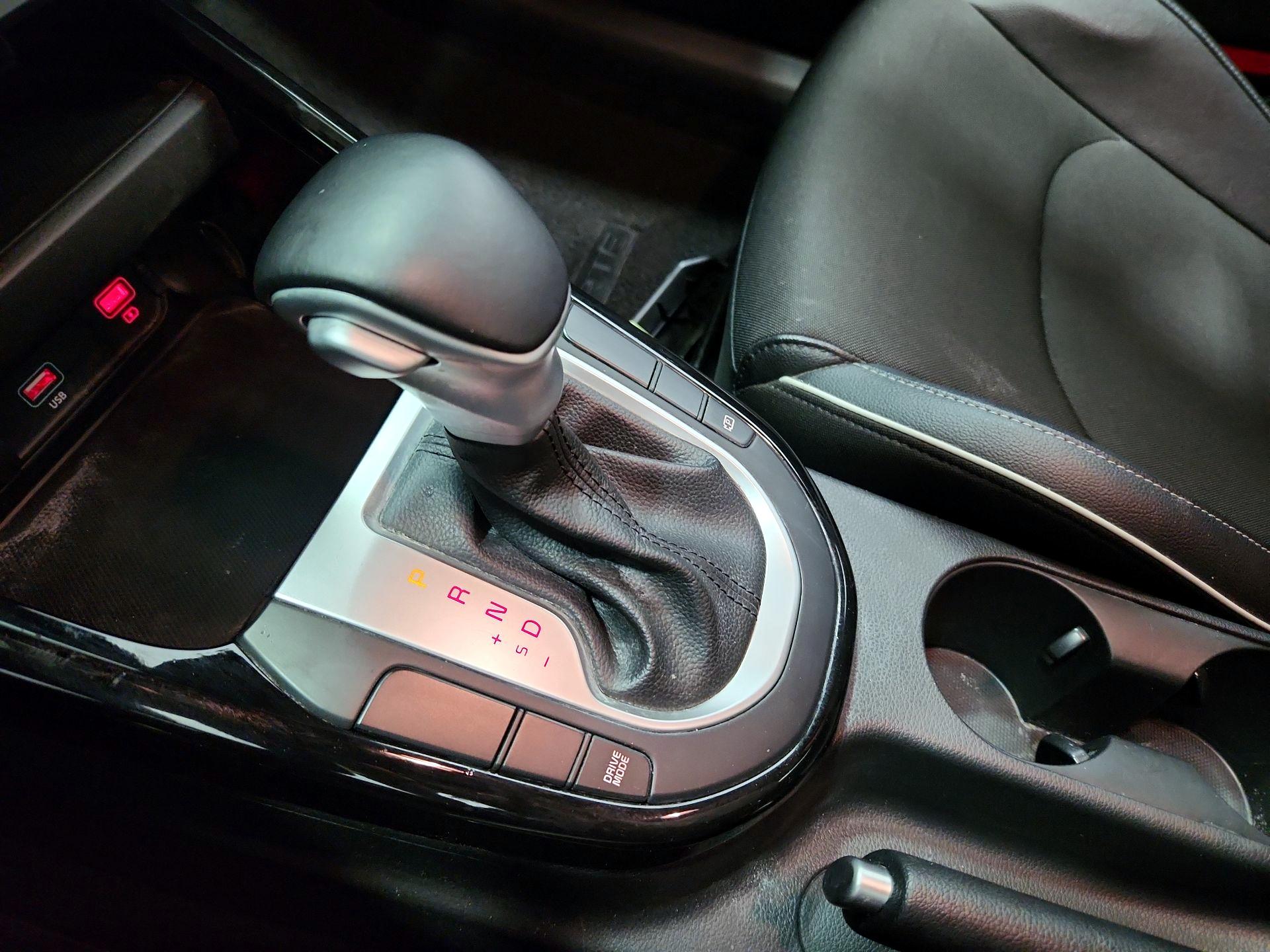 Thumbnail: 2023 Kia Forte - 18