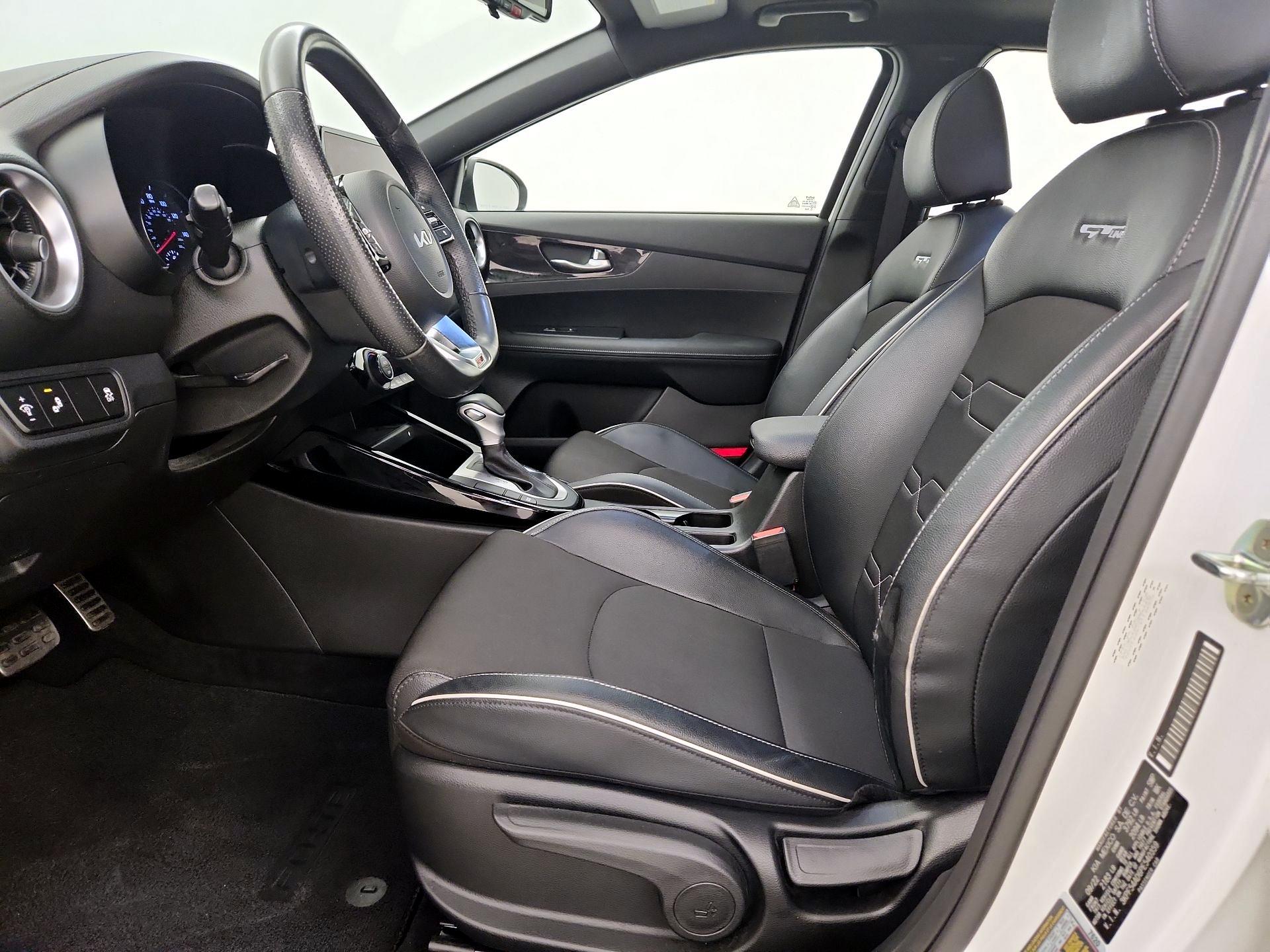 Thumbnail: 2023 Kia Forte - 11