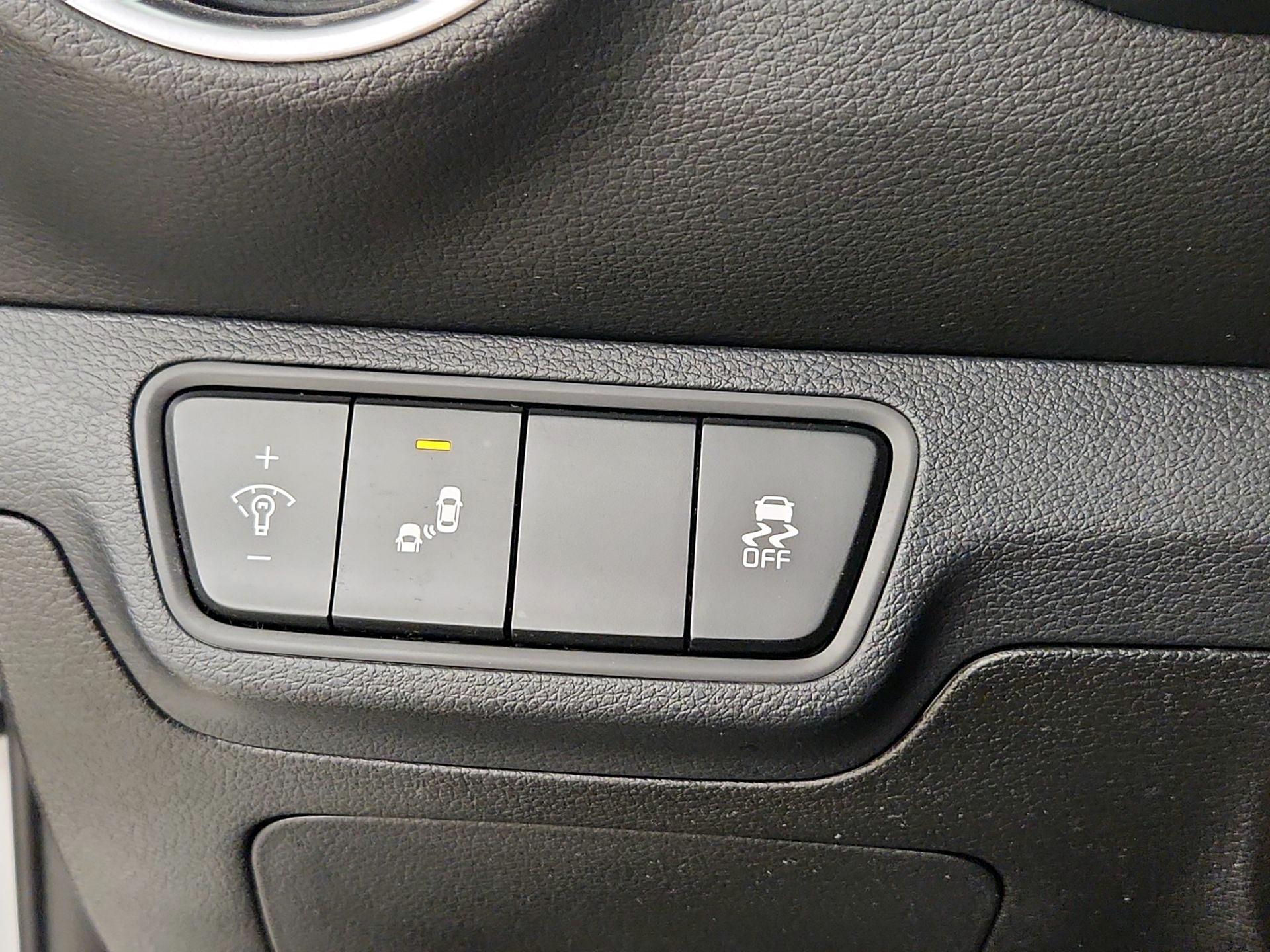 Thumbnail: 2023 Kia Forte - 13