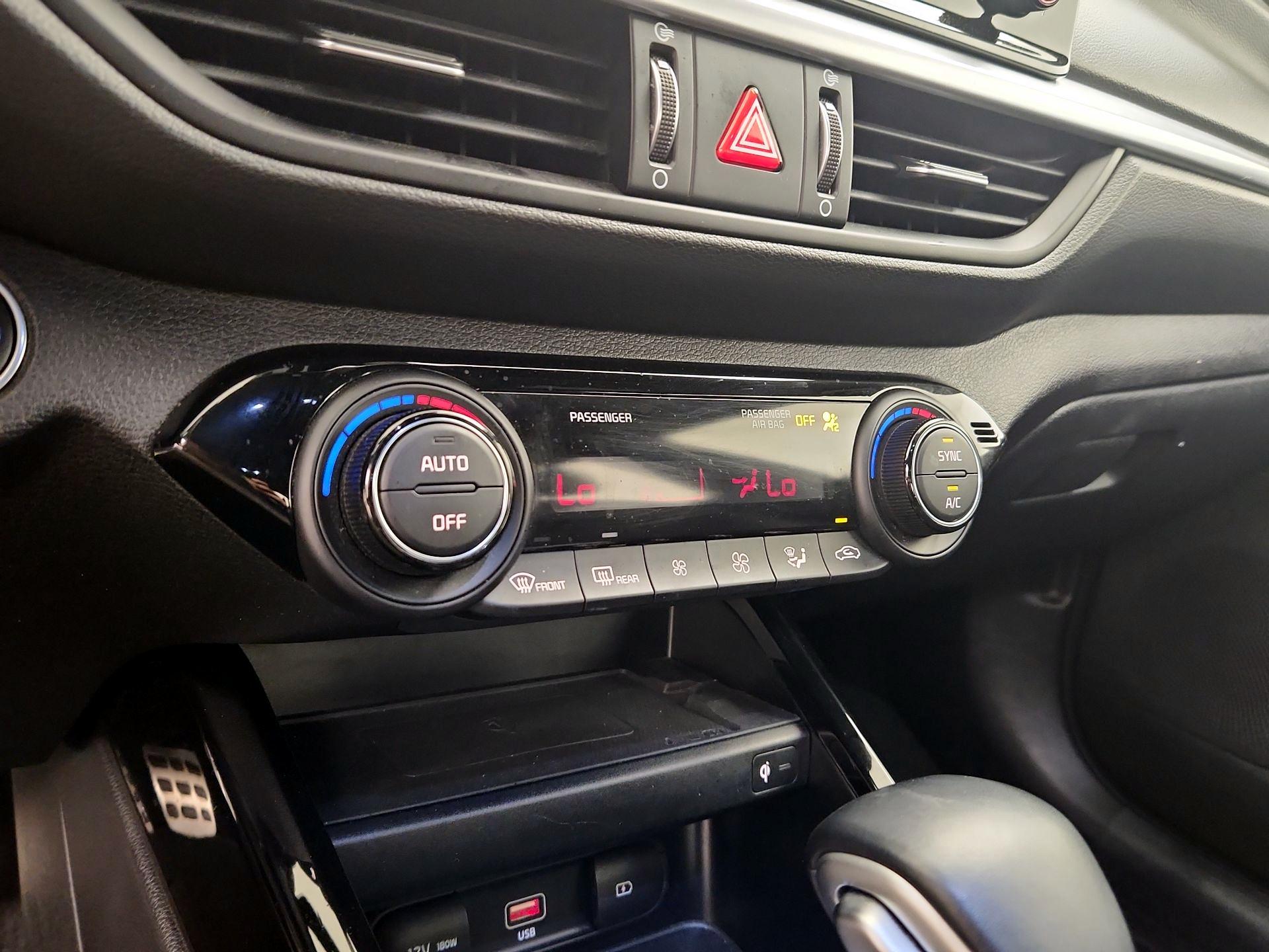 Thumbnail: 2023 Kia Forte - 17