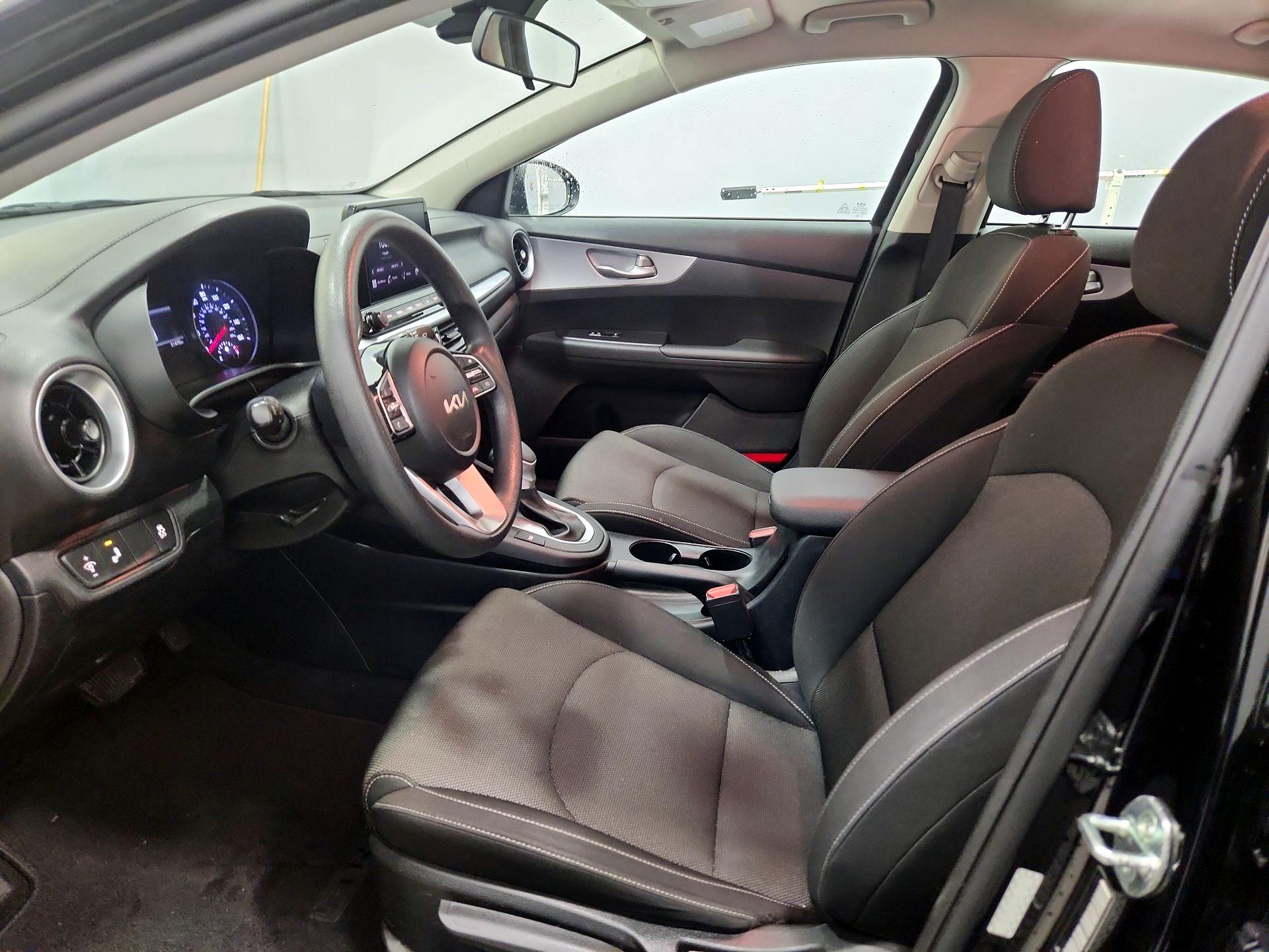 Thumbnail: 2023 Kia Forte - 11