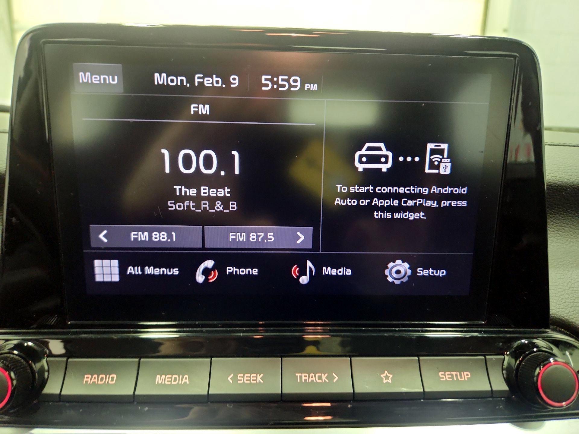 Thumbnail: 2023 Kia Forte - 15