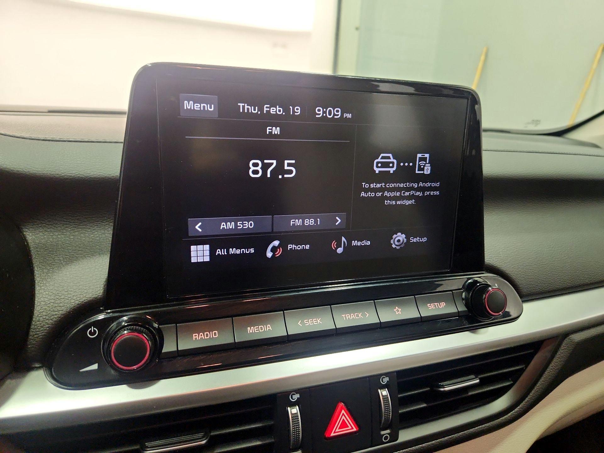 Thumbnail: 2023 Kia Forte - 15