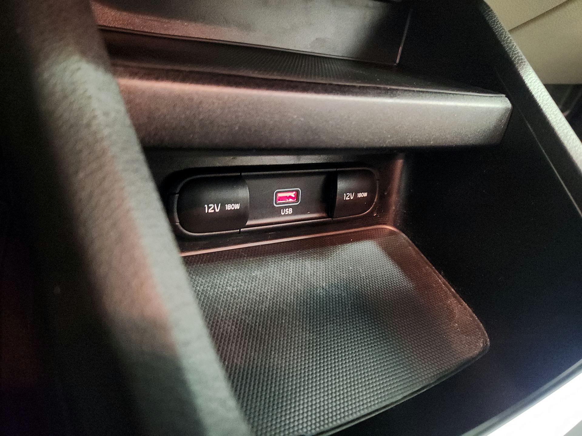 Thumbnail: 2023 Kia Forte - 18