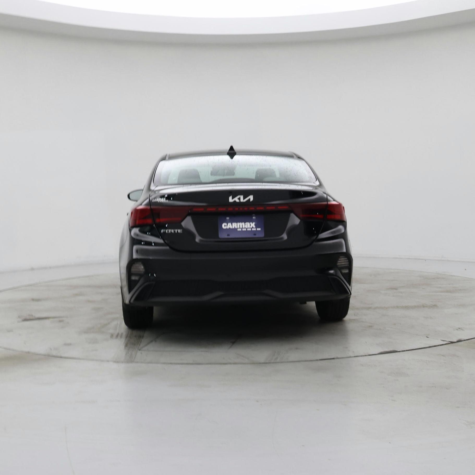 Thumbnail: 2023 Kia Forte - 6