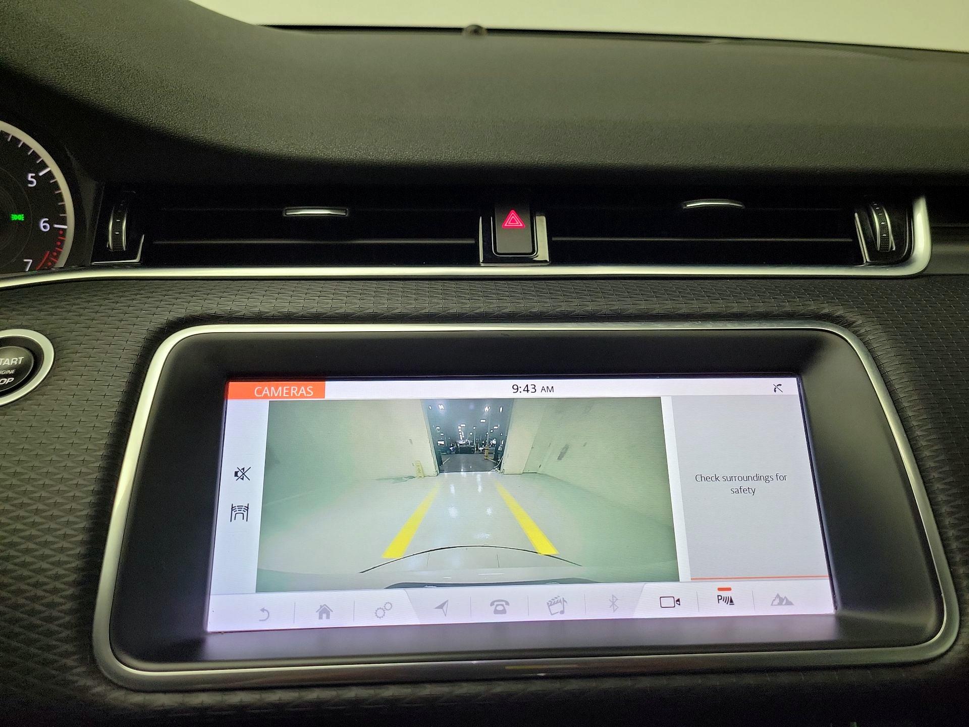 Thumbnail: 2020 Land Rover Range Rover Evoque - 15