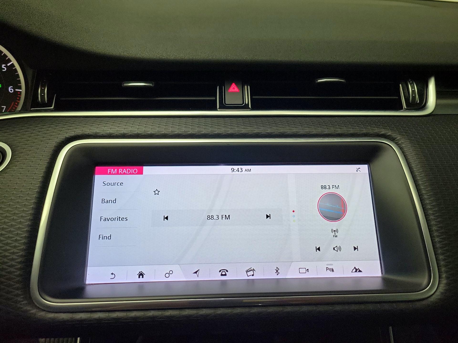 Thumbnail: 2020 Land Rover Range Rover Evoque - 16