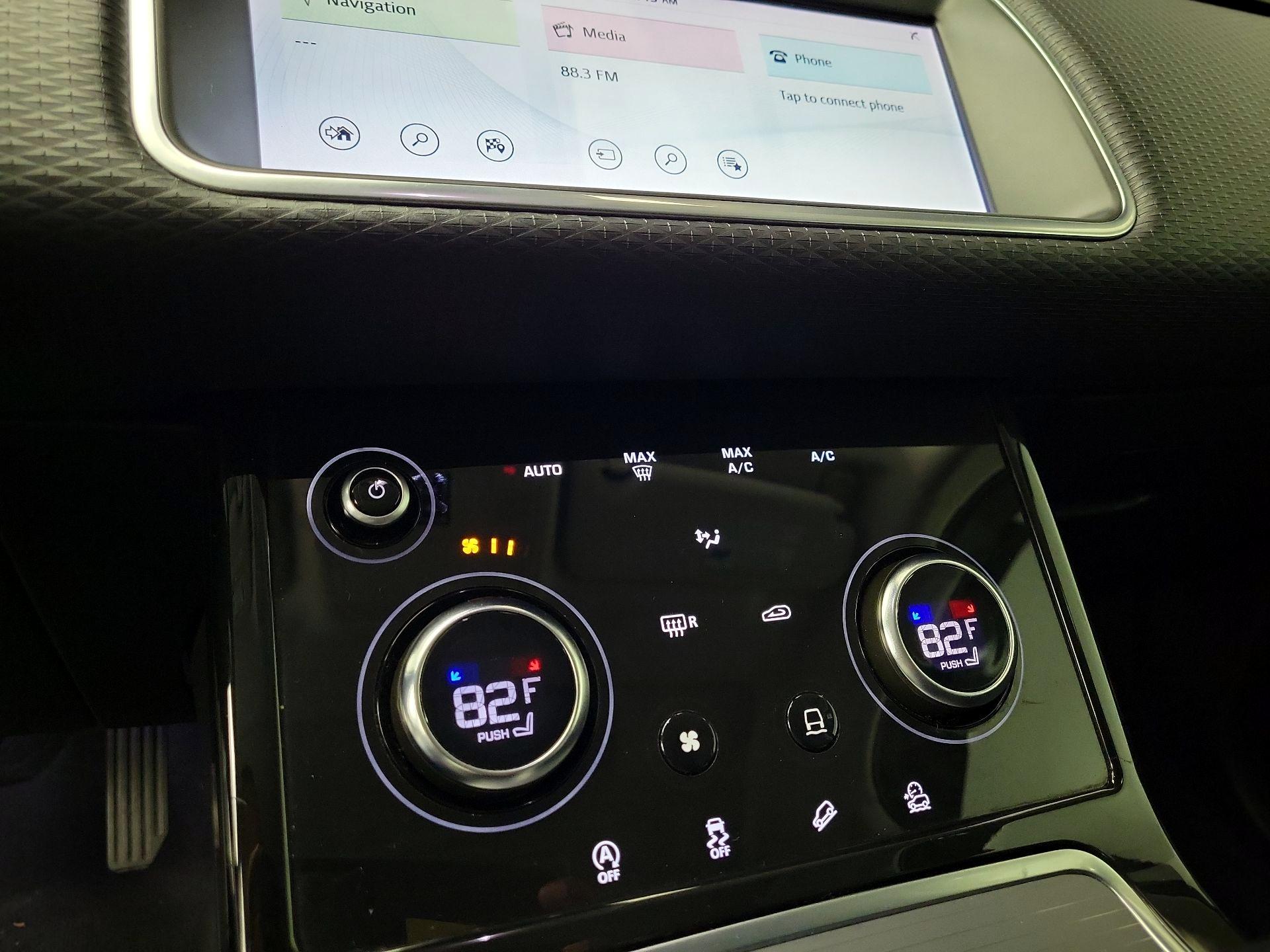 Thumbnail: 2020 Land Rover Range Rover Evoque - 17