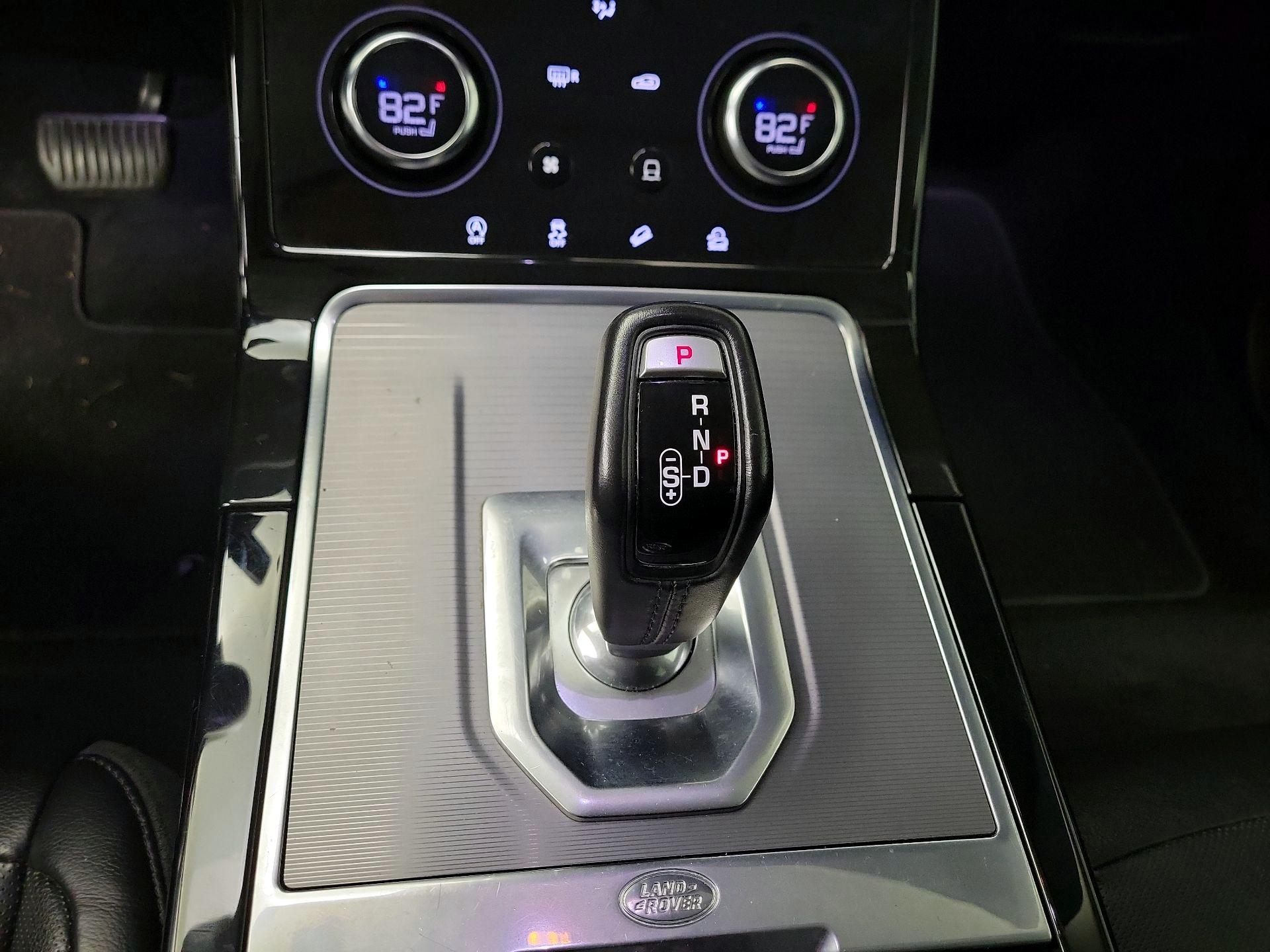 Thumbnail: 2020 Land Rover Range Rover Evoque - 18