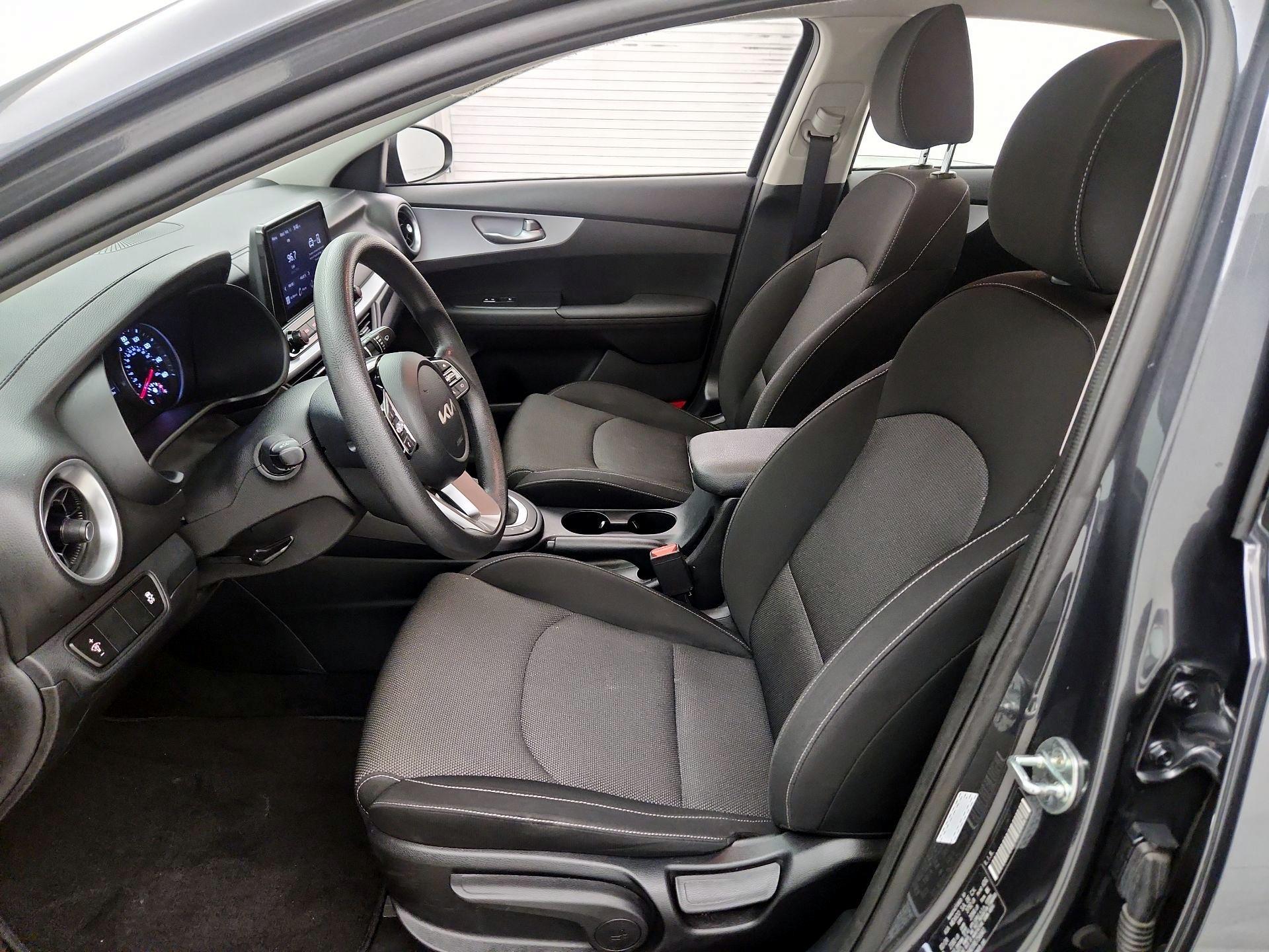 Thumbnail: 2024 Kia Forte - 11