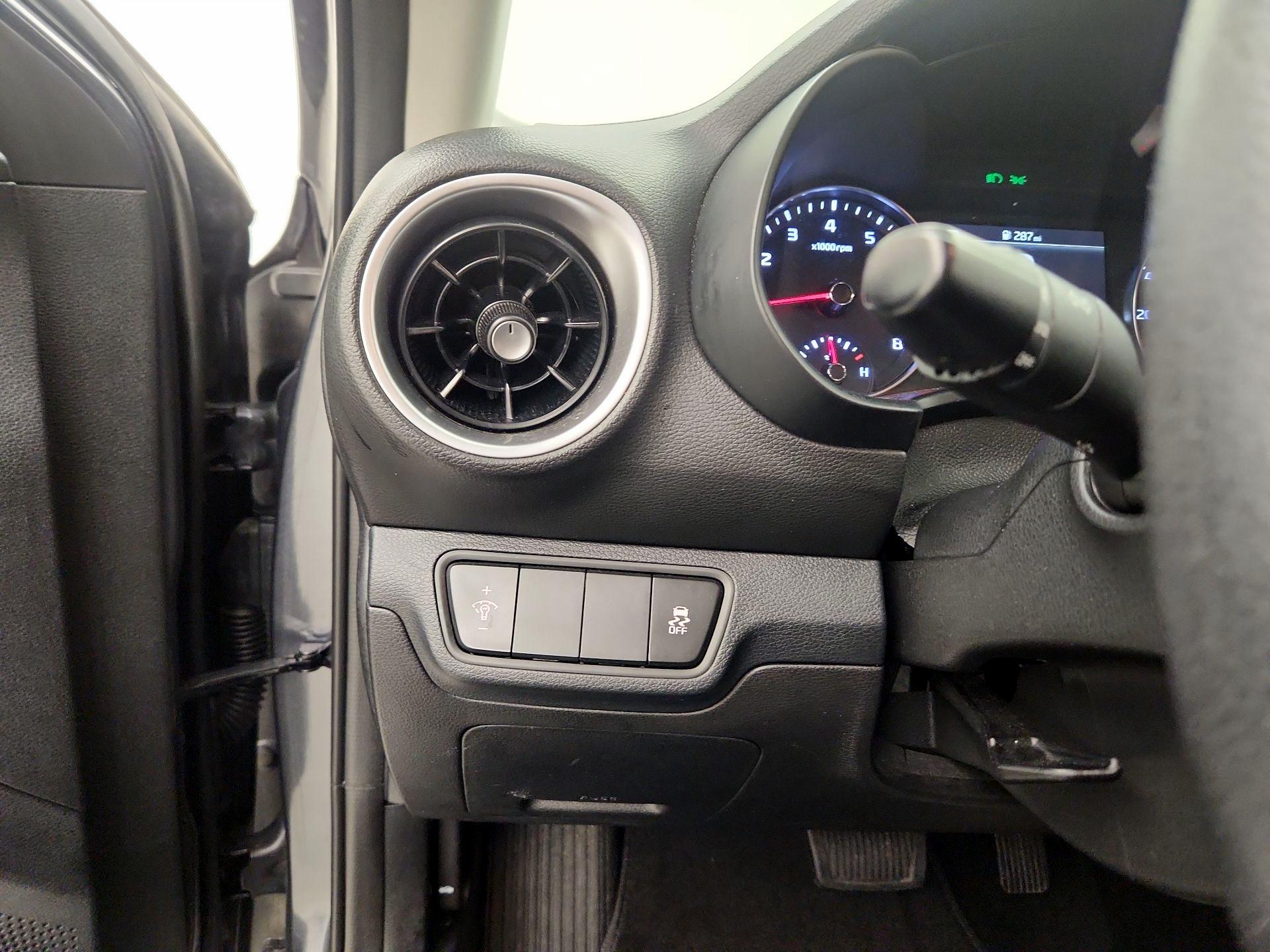 Thumbnail: 2024 Kia Forte - 13