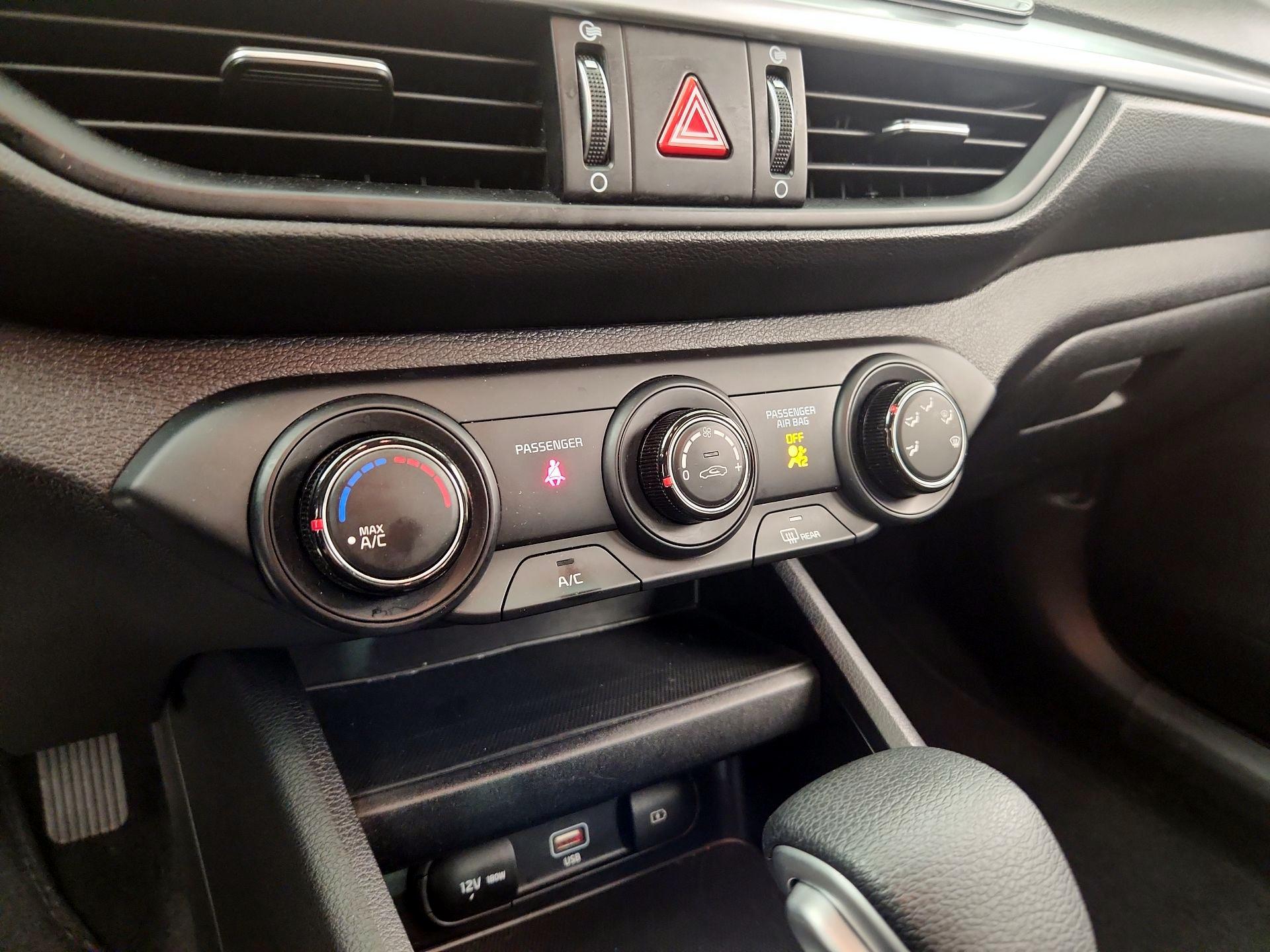 Thumbnail: 2024 Kia Forte - 16