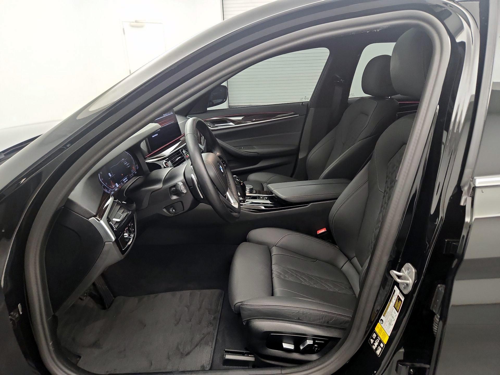 Thumbnail: 2023 BMW 5 Series - 11