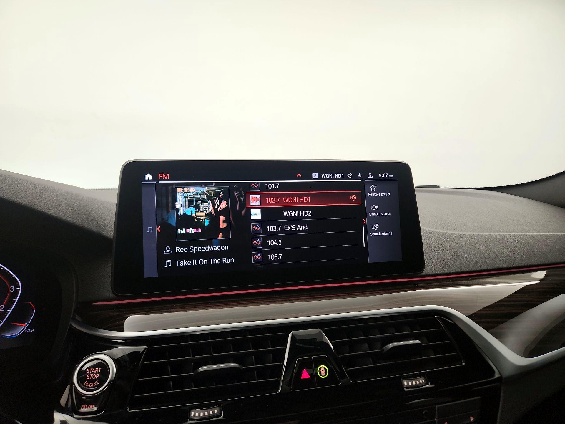 Thumbnail: 2023 BMW 5 Series - 16