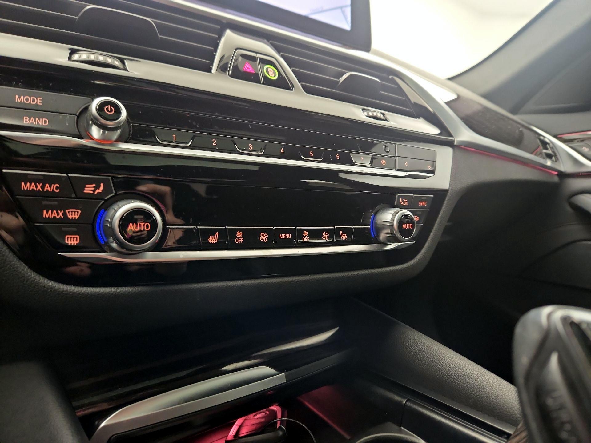 Thumbnail: 2023 BMW 5 Series - 17