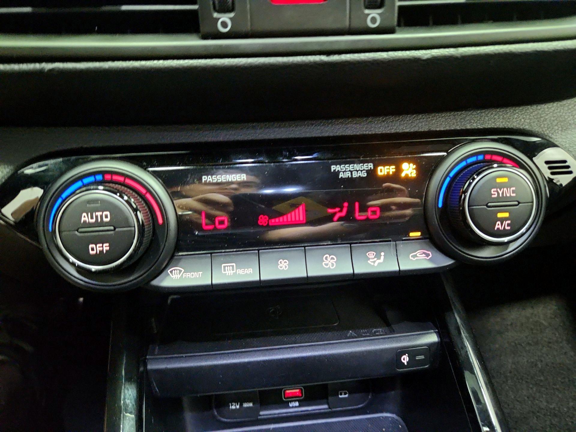 Thumbnail: 2023 Kia Forte - 17