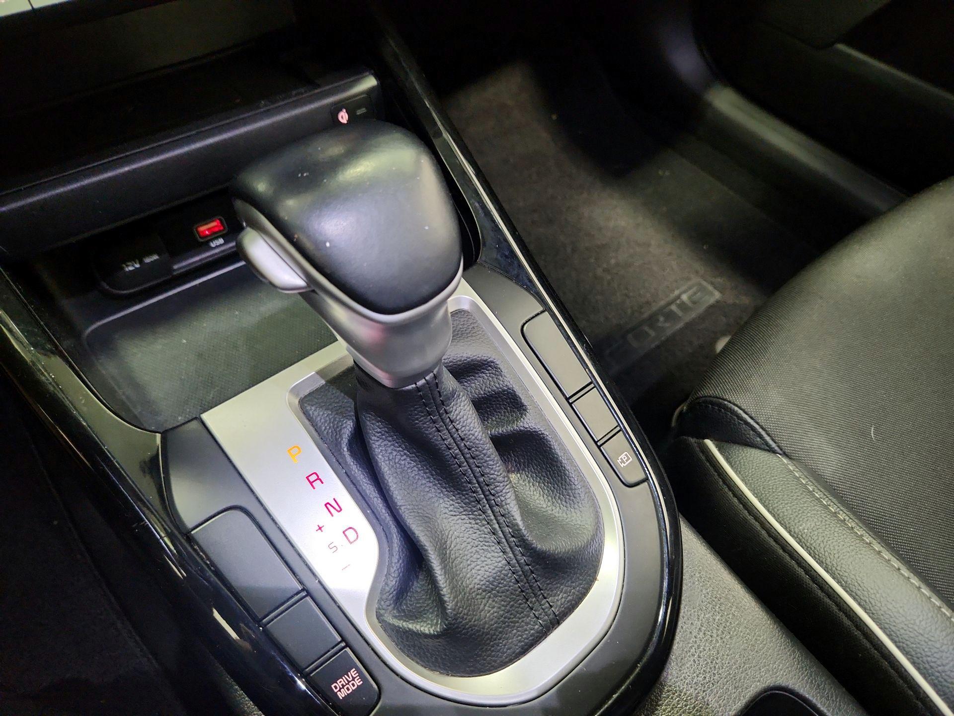 Thumbnail: 2023 Kia Forte - 18