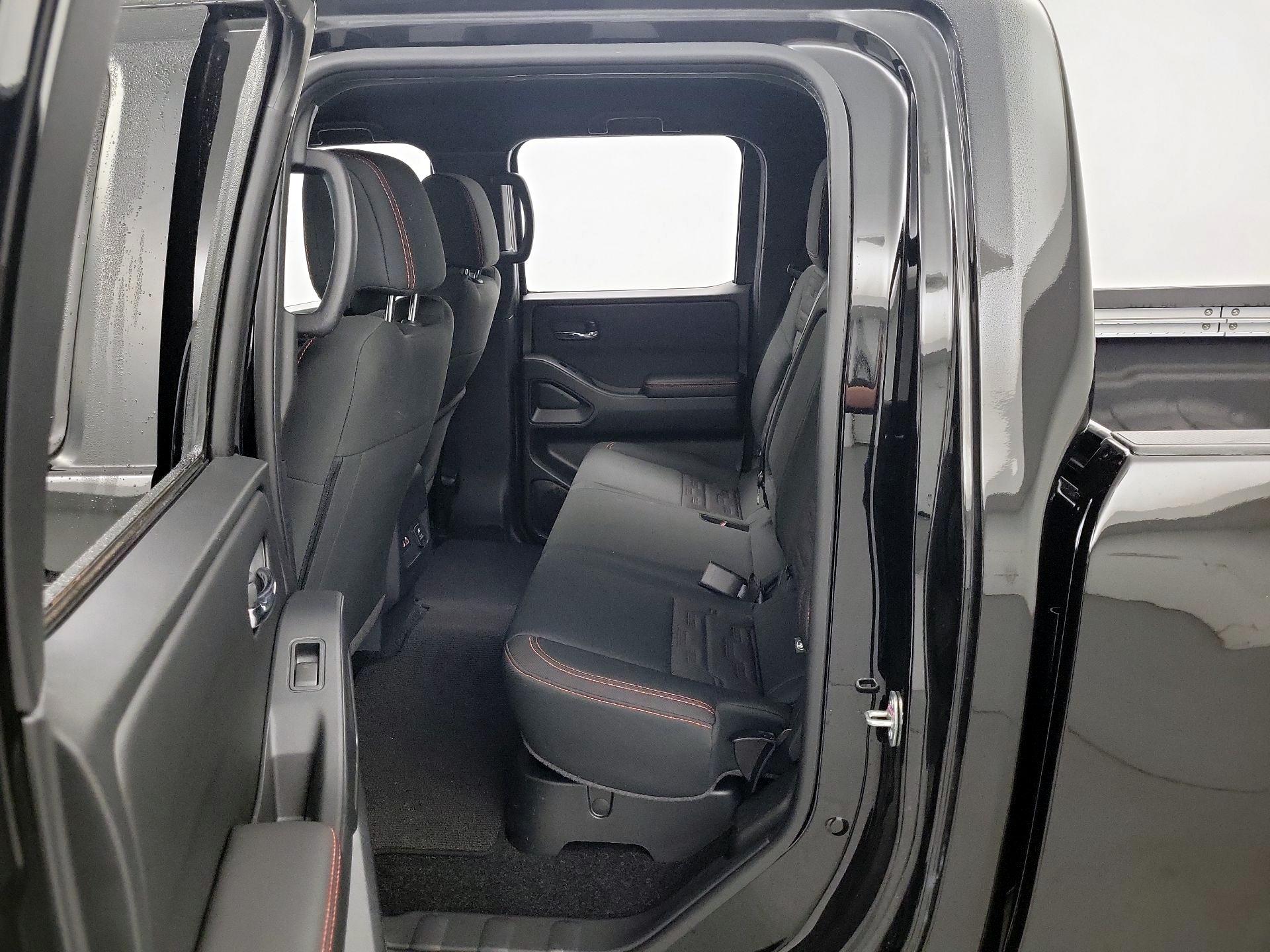 Thumbnail: 2025 Nissan Frontier - 19