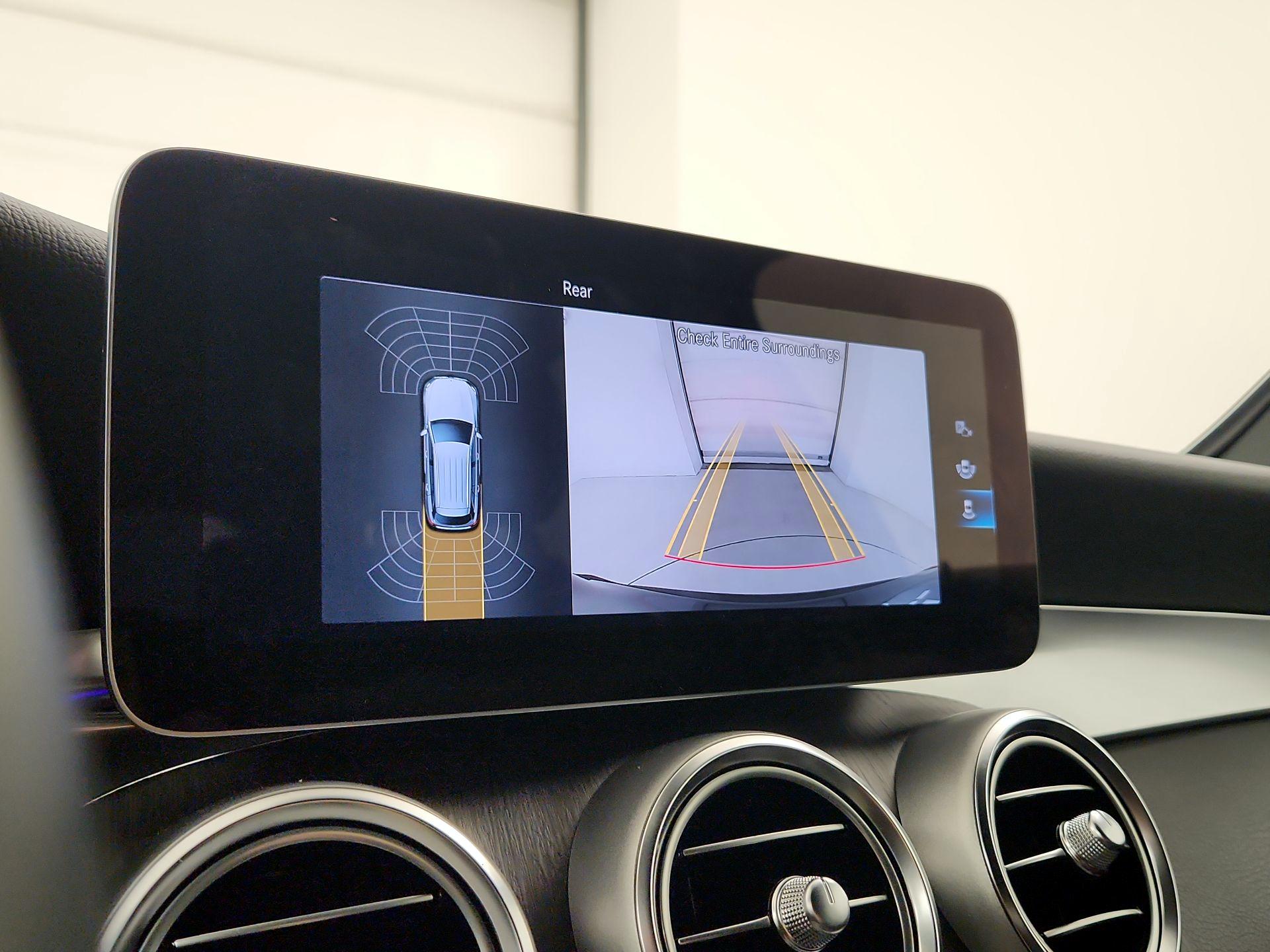 Thumbnail: 2022 Mercedes-Benz GLC - 14