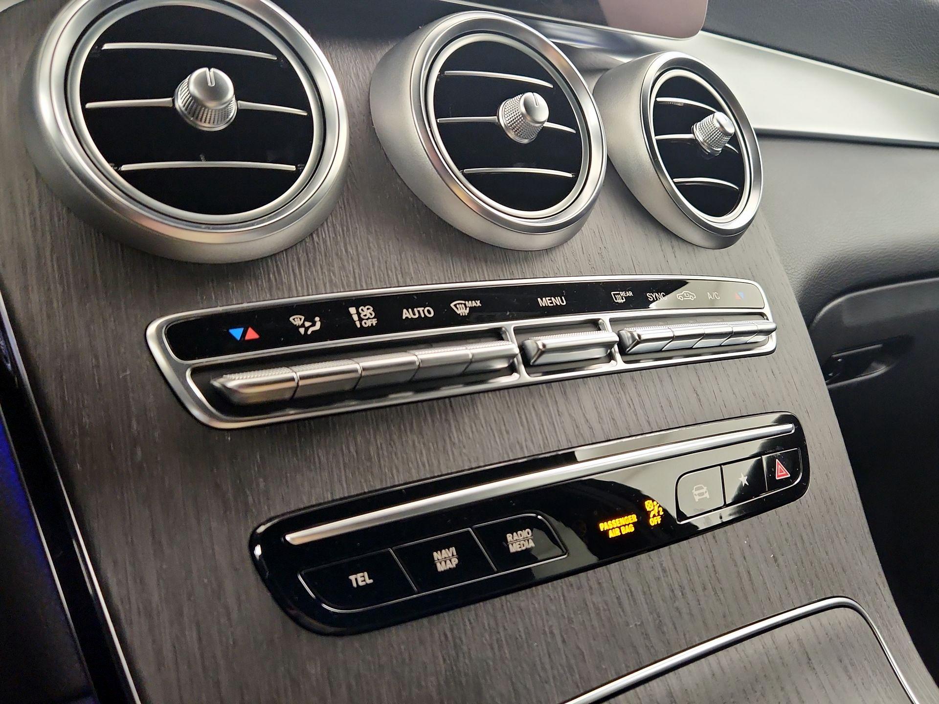 Thumbnail: 2022 Mercedes-Benz GLC - 16