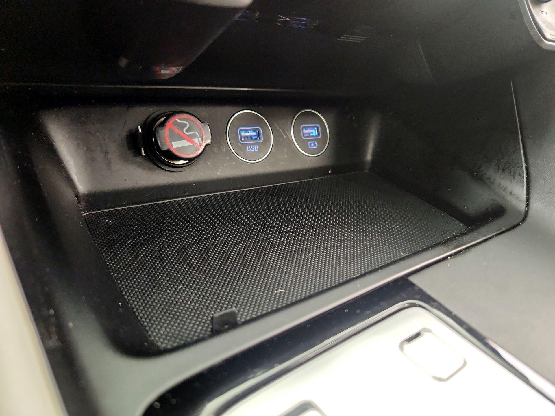 Thumbnail: 2022 Genesis G70 - 19