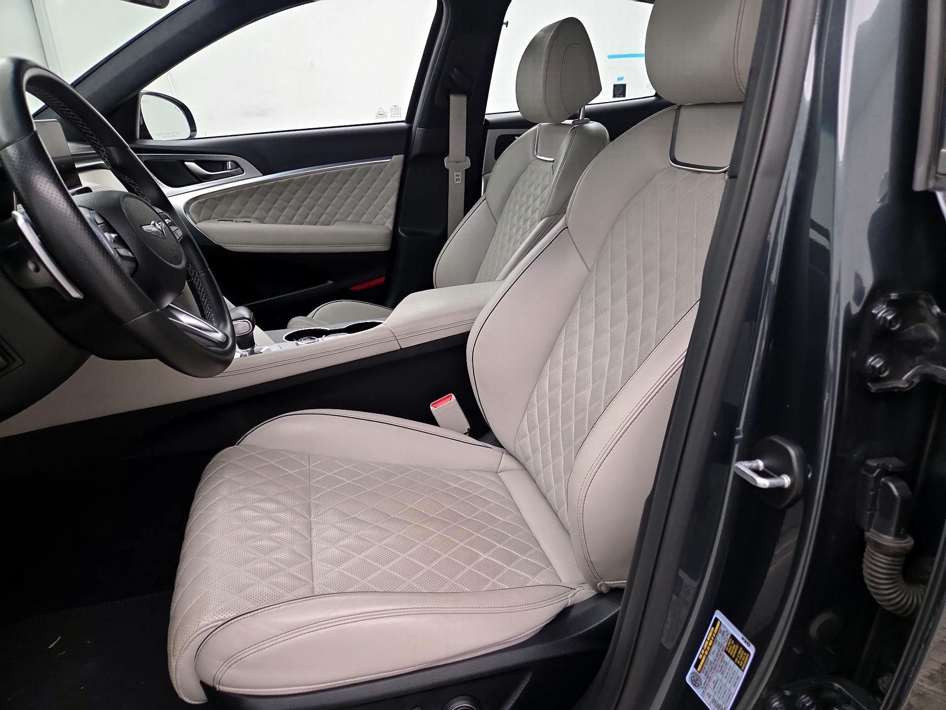 Thumbnail: 2023 Genesis G70 - 11