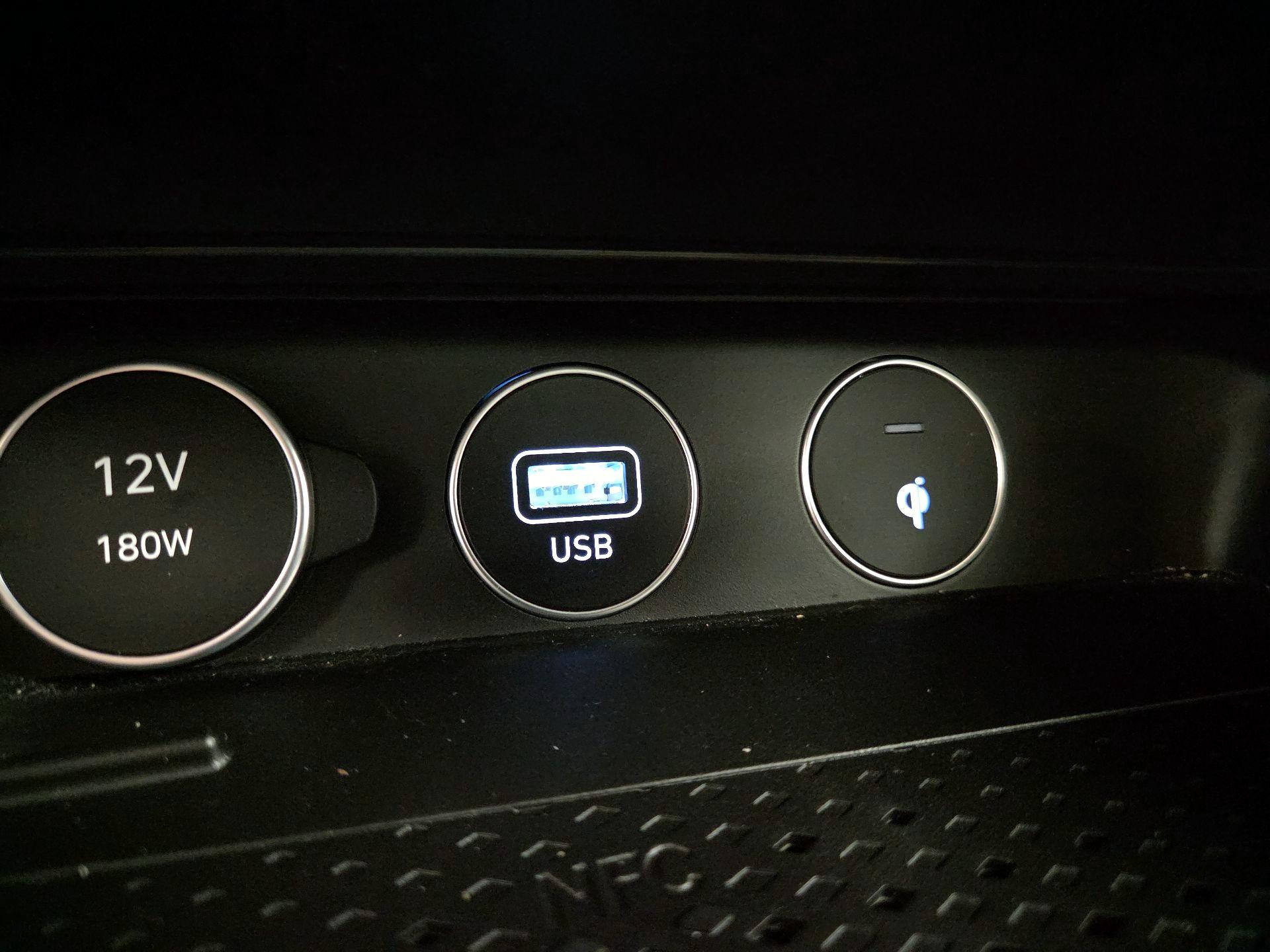 Thumbnail: 2023 Genesis G70 - 19