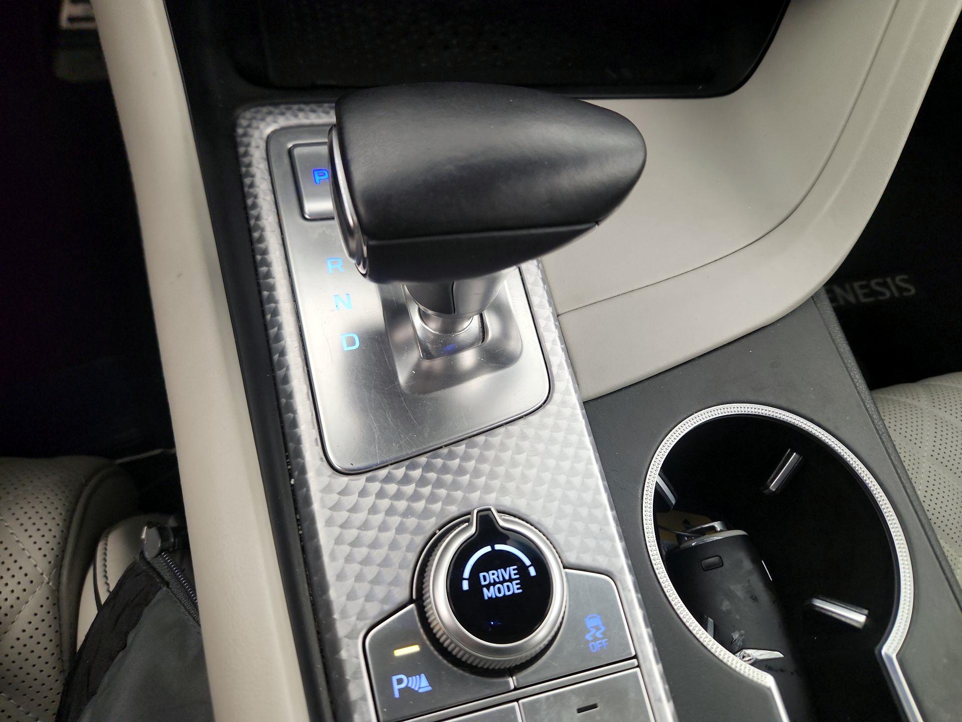 Thumbnail: 2023 Genesis G70 - 15