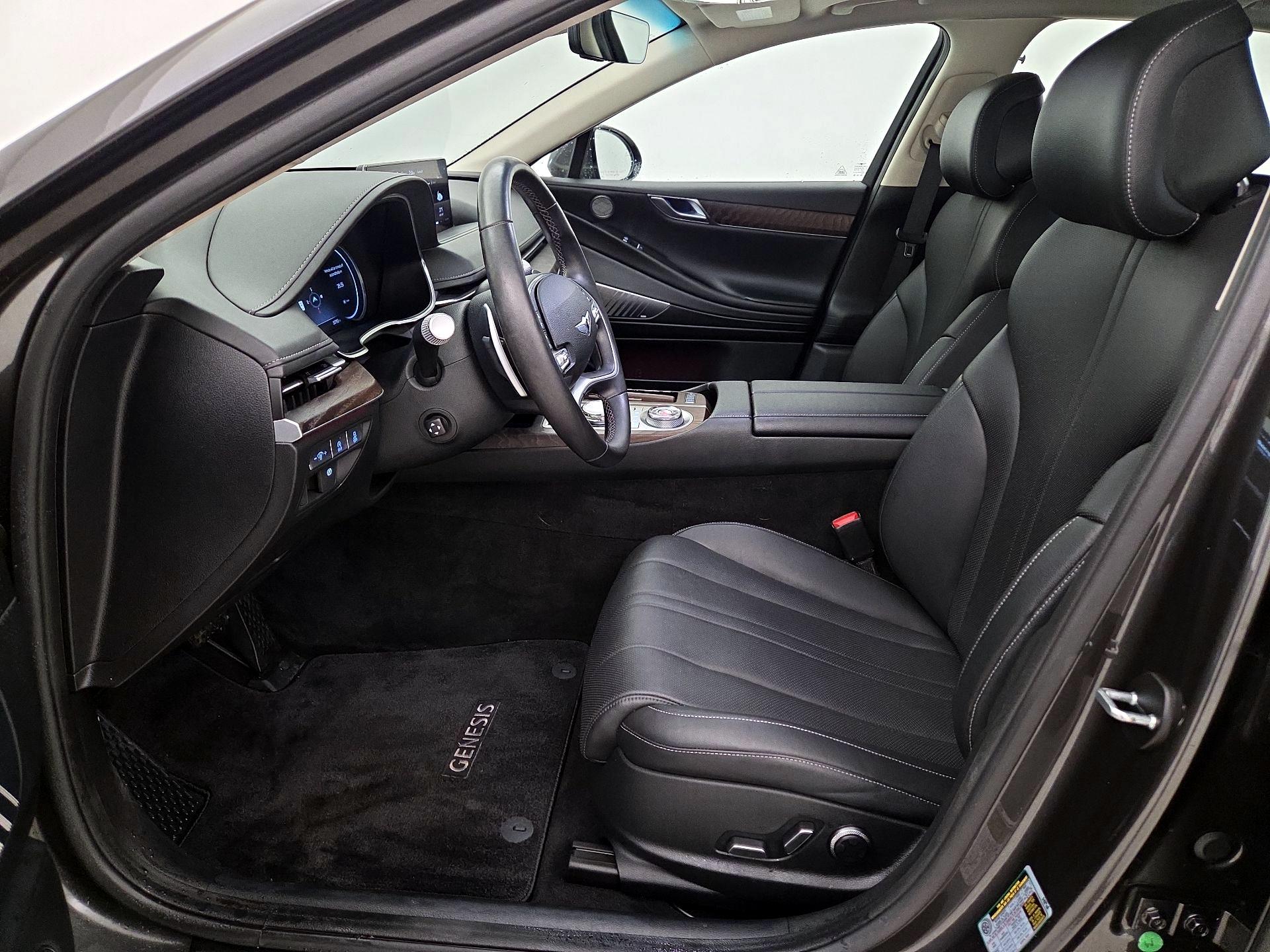 Thumbnail: 2023 Genesis G80 - 11