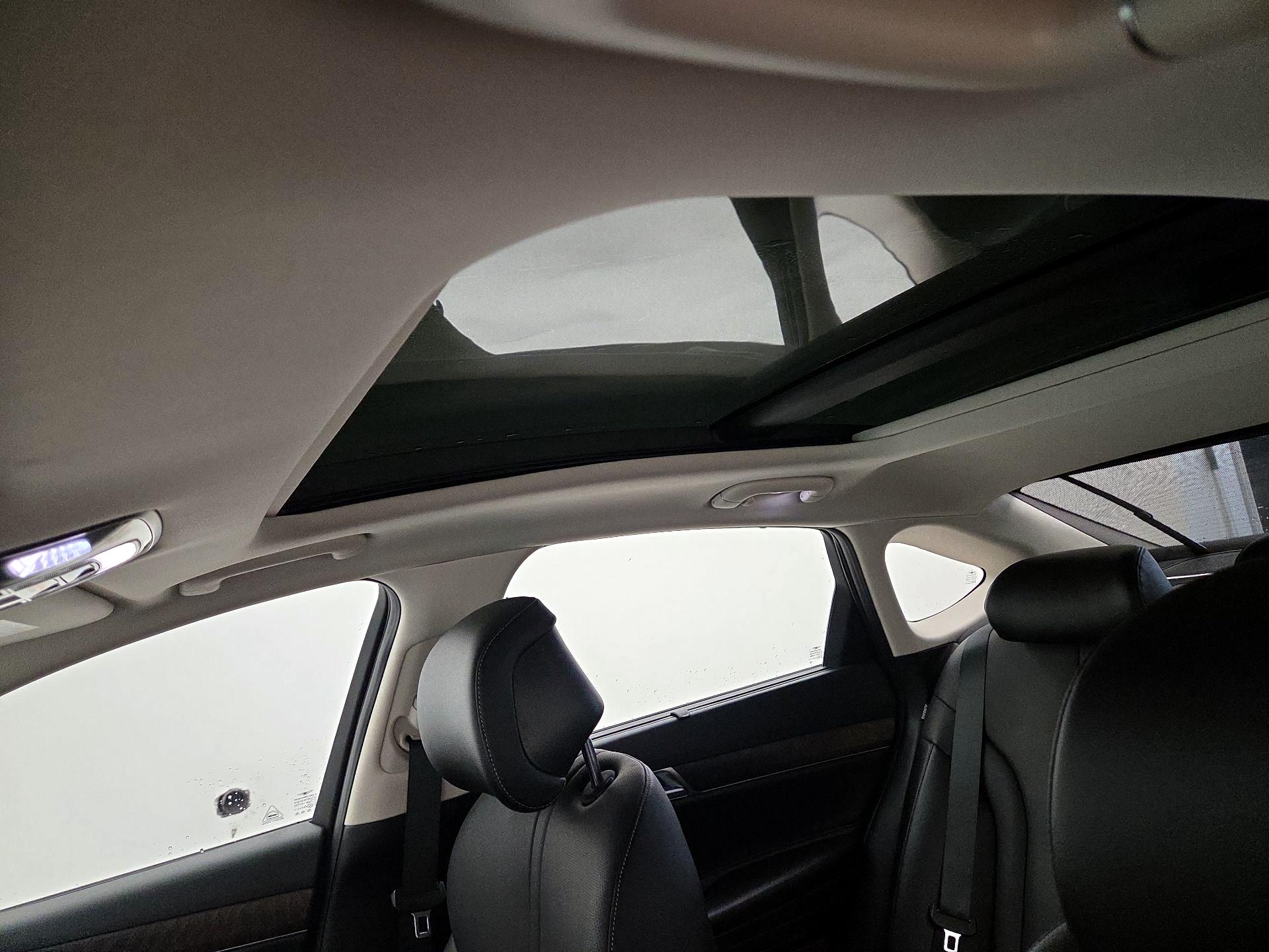 Thumbnail: 2023 Genesis G80 - 19