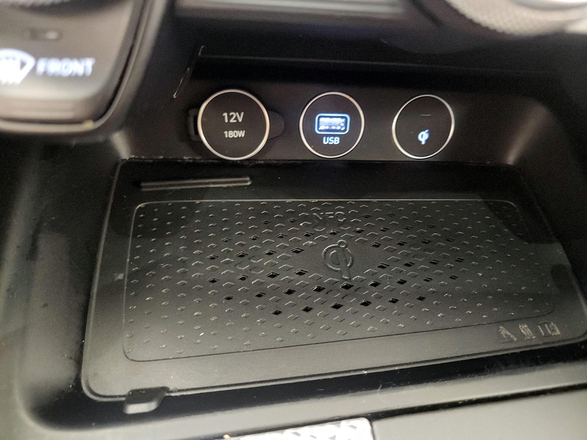 Thumbnail: 2023 Genesis G70 - 17