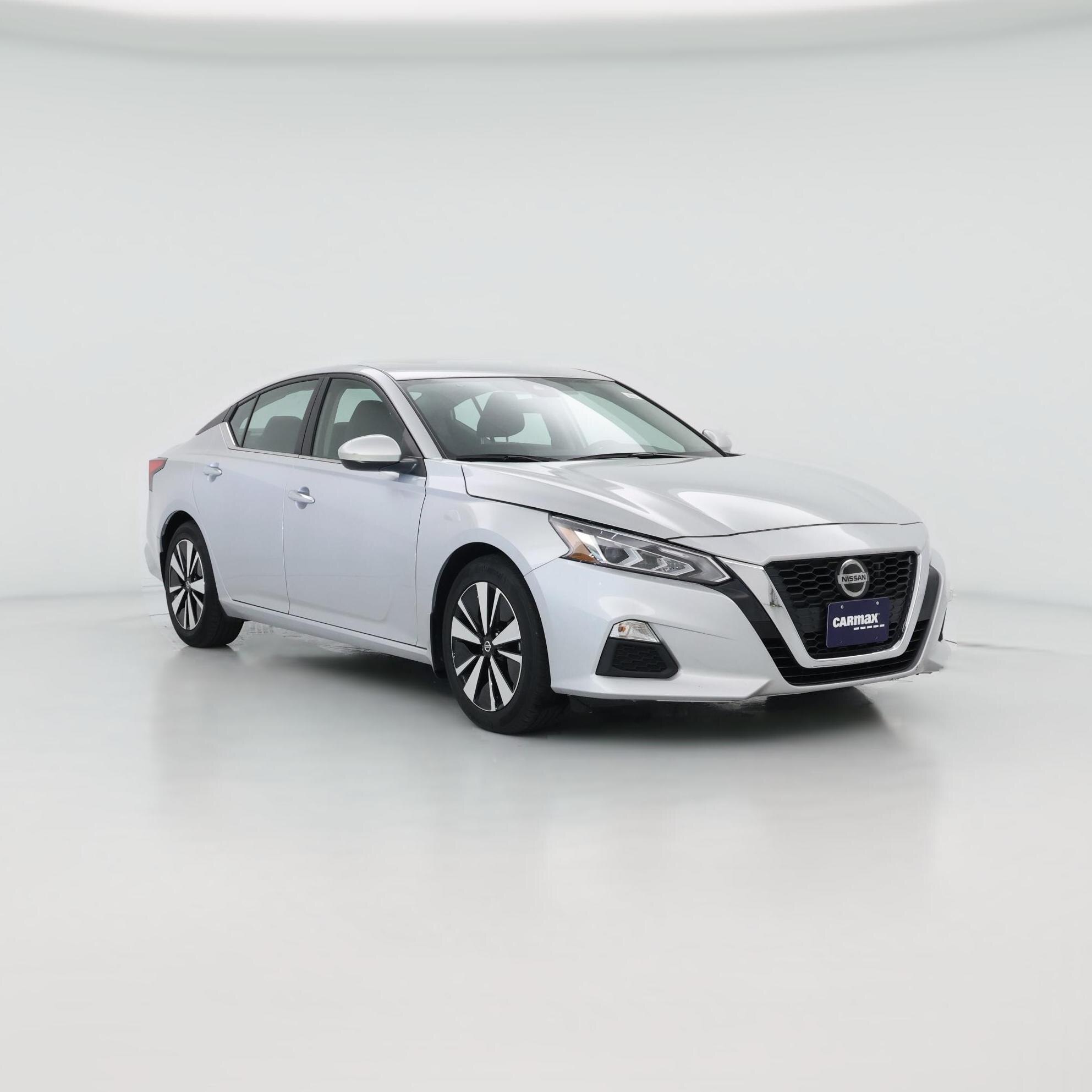 Thumbnail: 2022 Nissan Altima - 1