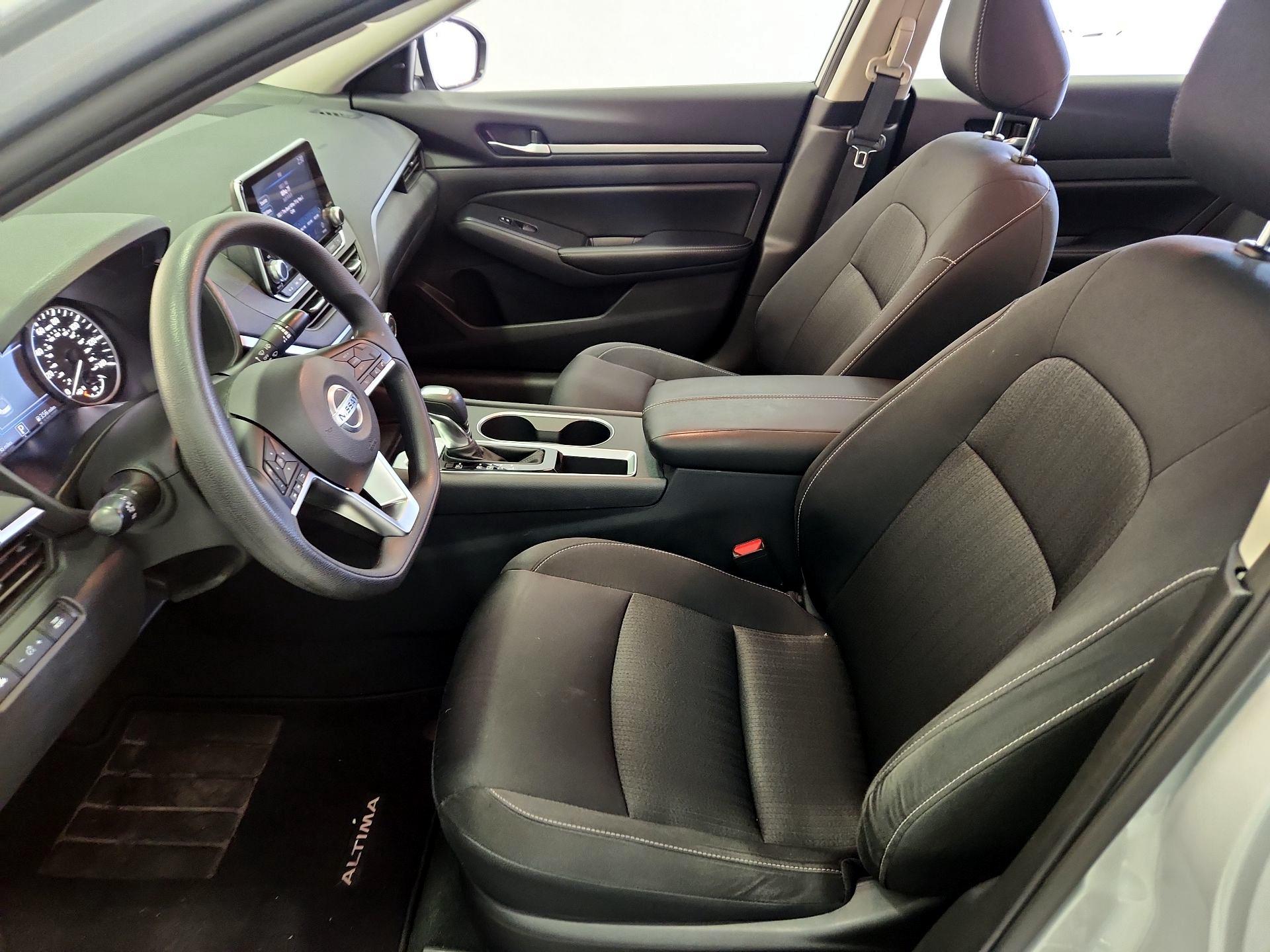 Thumbnail: 2022 Nissan Altima - 11