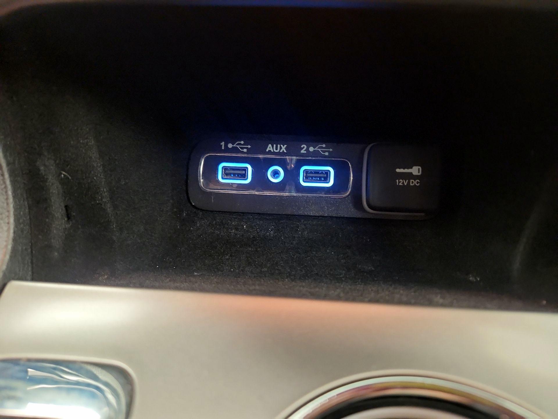 Thumbnail: 2021 Jeep Grand Cherokee - 16