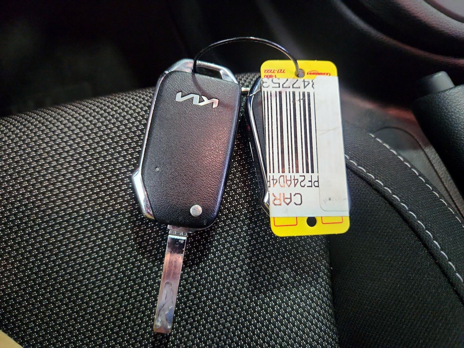 2023 Kia Forte LXS - Photo 23