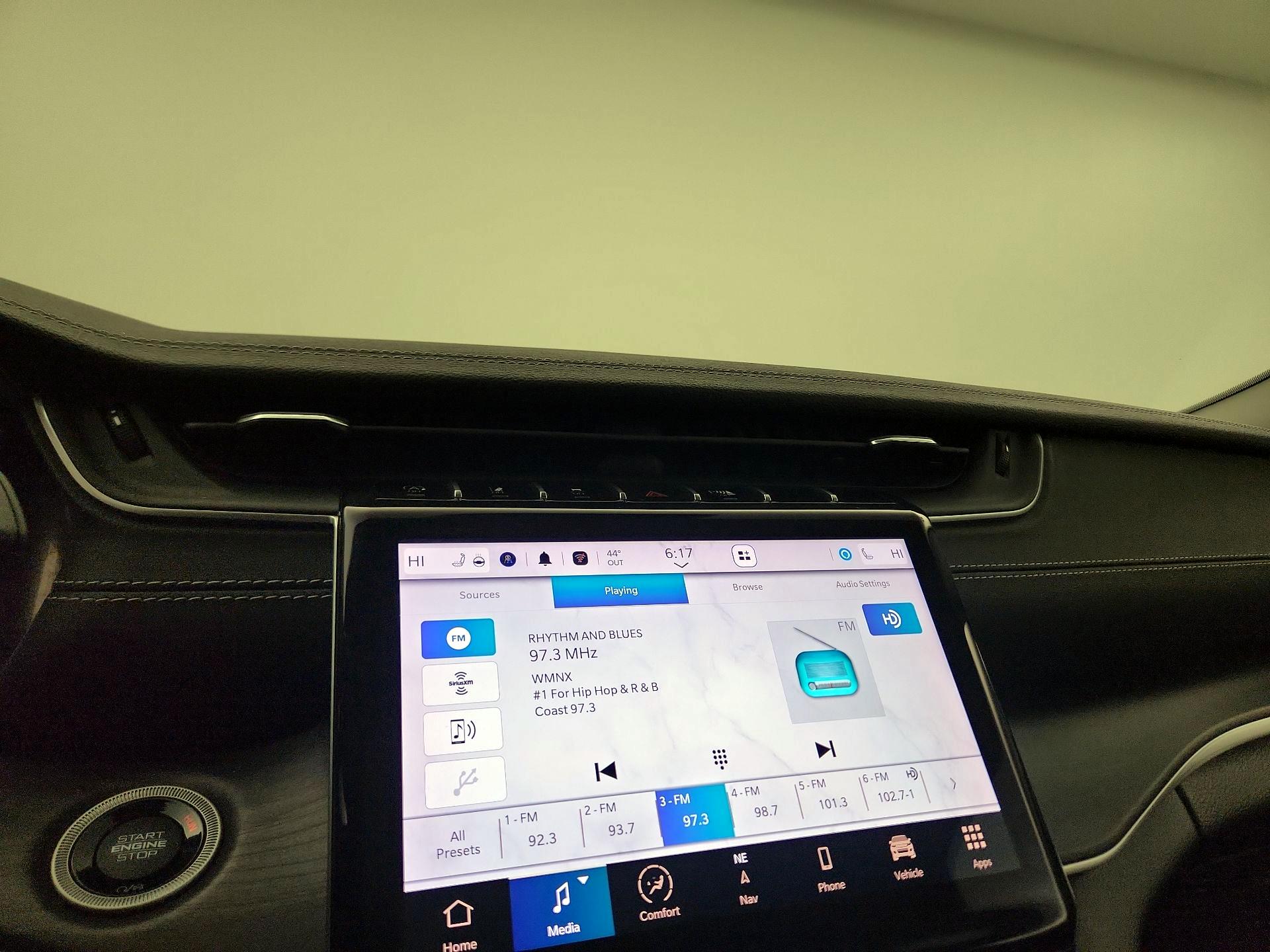 Thumbnail: 2022 Jeep Grand Cherokee L - 16