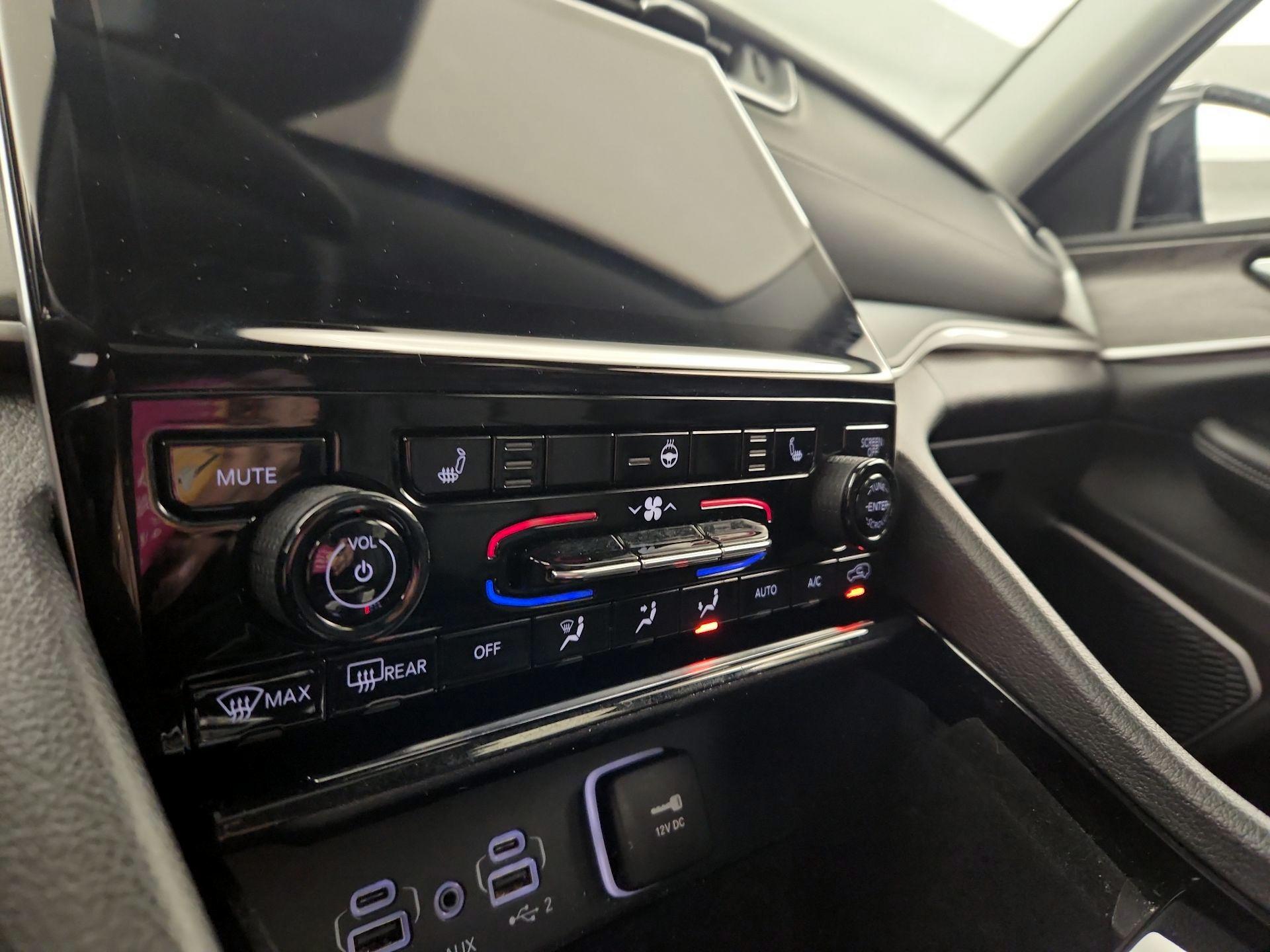 Thumbnail: 2022 Jeep Grand Cherokee L - 17